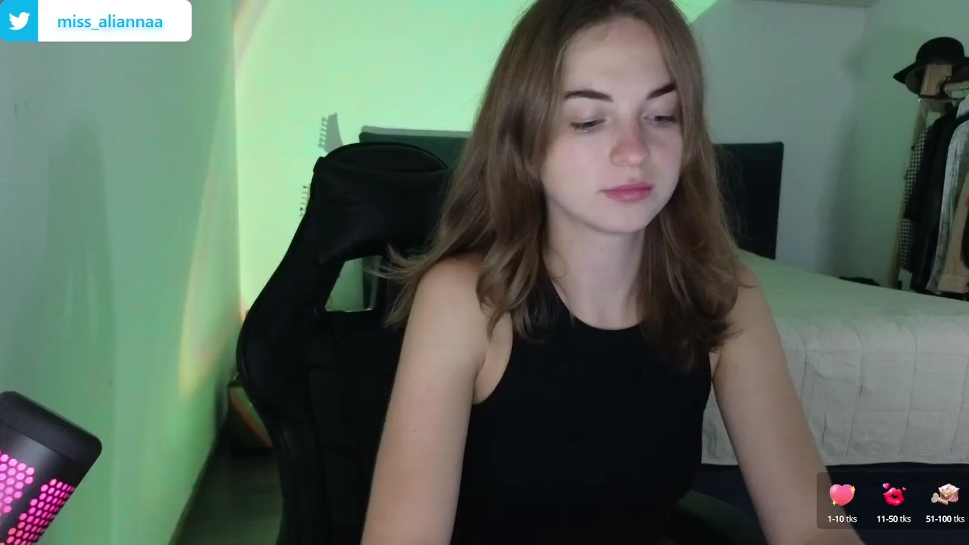 Gallery image thumbnail from Aliannaa's myfreecams stream on, 06/13/2024, 21:23 image 1 of 20