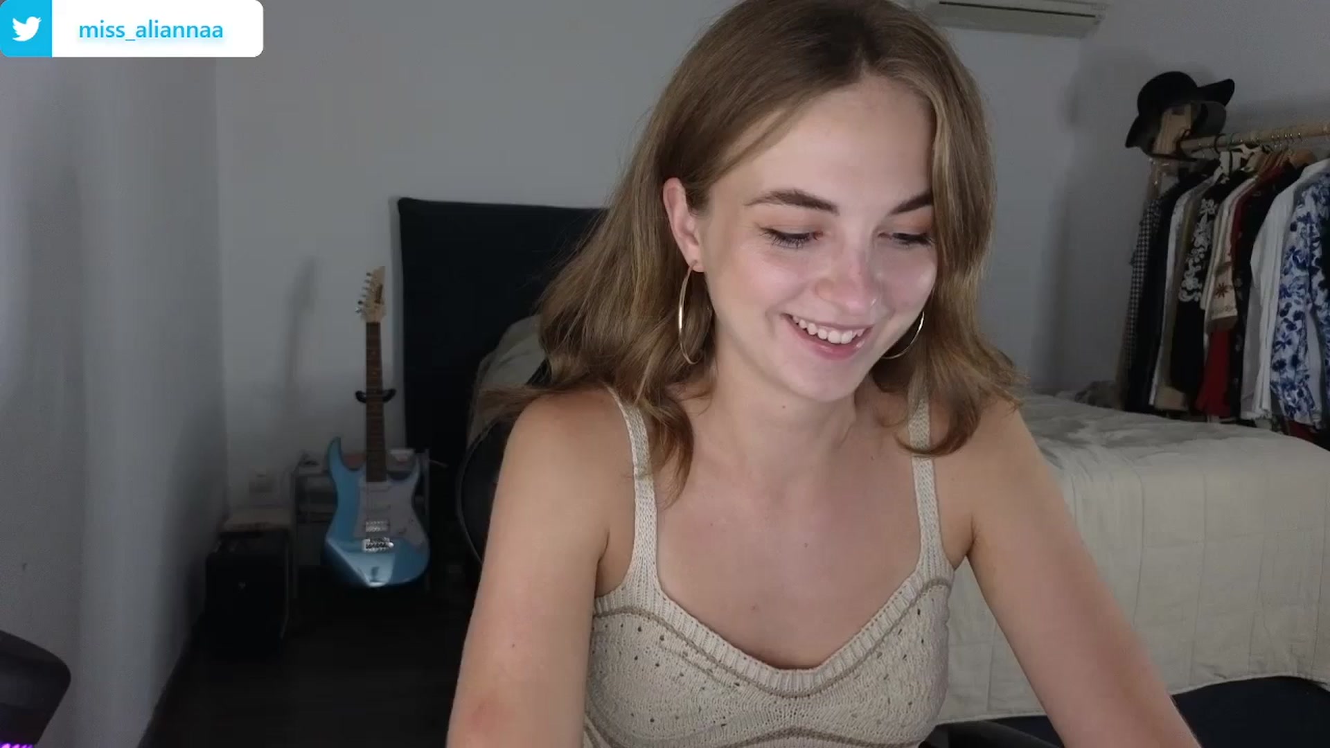 Gallery image thumbnail from Aliannaa's myfreecams stream on, 07/01/2024, 16:45 image 18 of 20