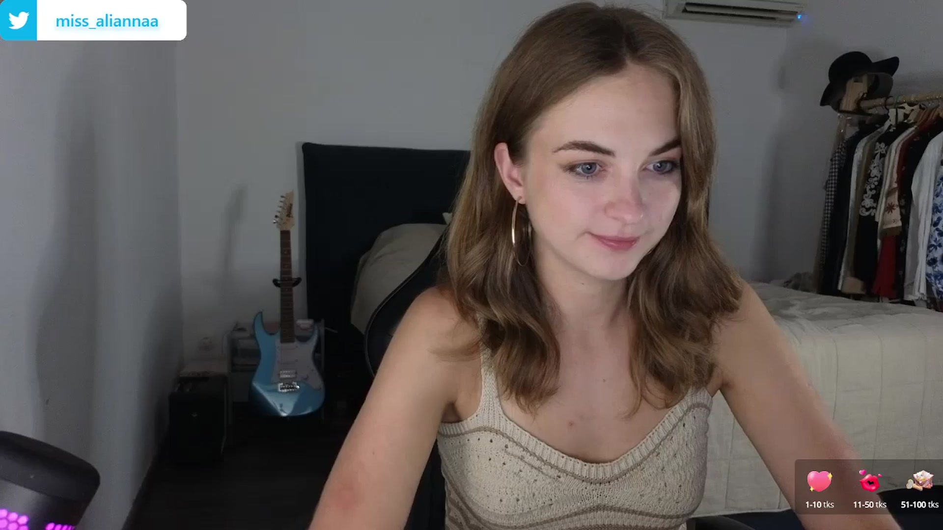 Gallery image thumbnail from Aliannaa's myfreecams stream on, 07/01/2024, 20:10 image 2 of 20