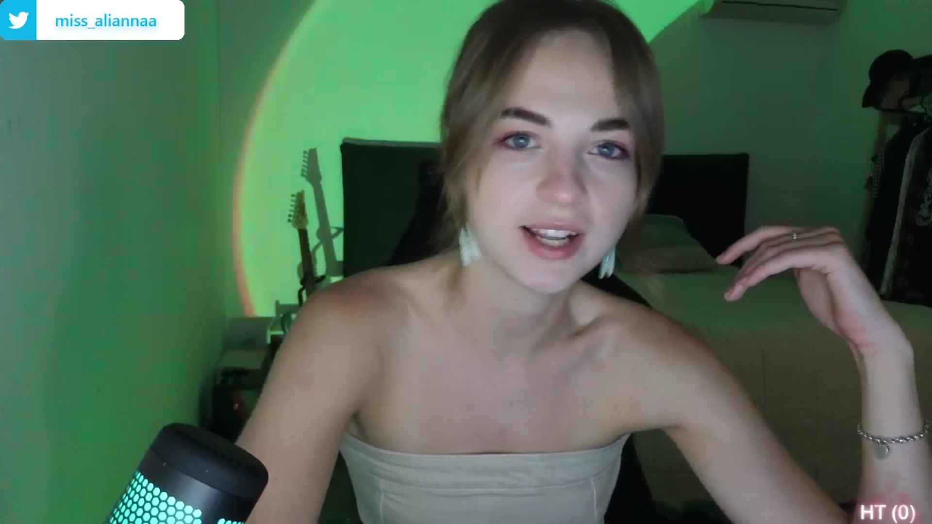 Gallery image thumbnail from Aliannaa's myfreecams stream on, 07/06/2024, 19:43 image 6 of 20