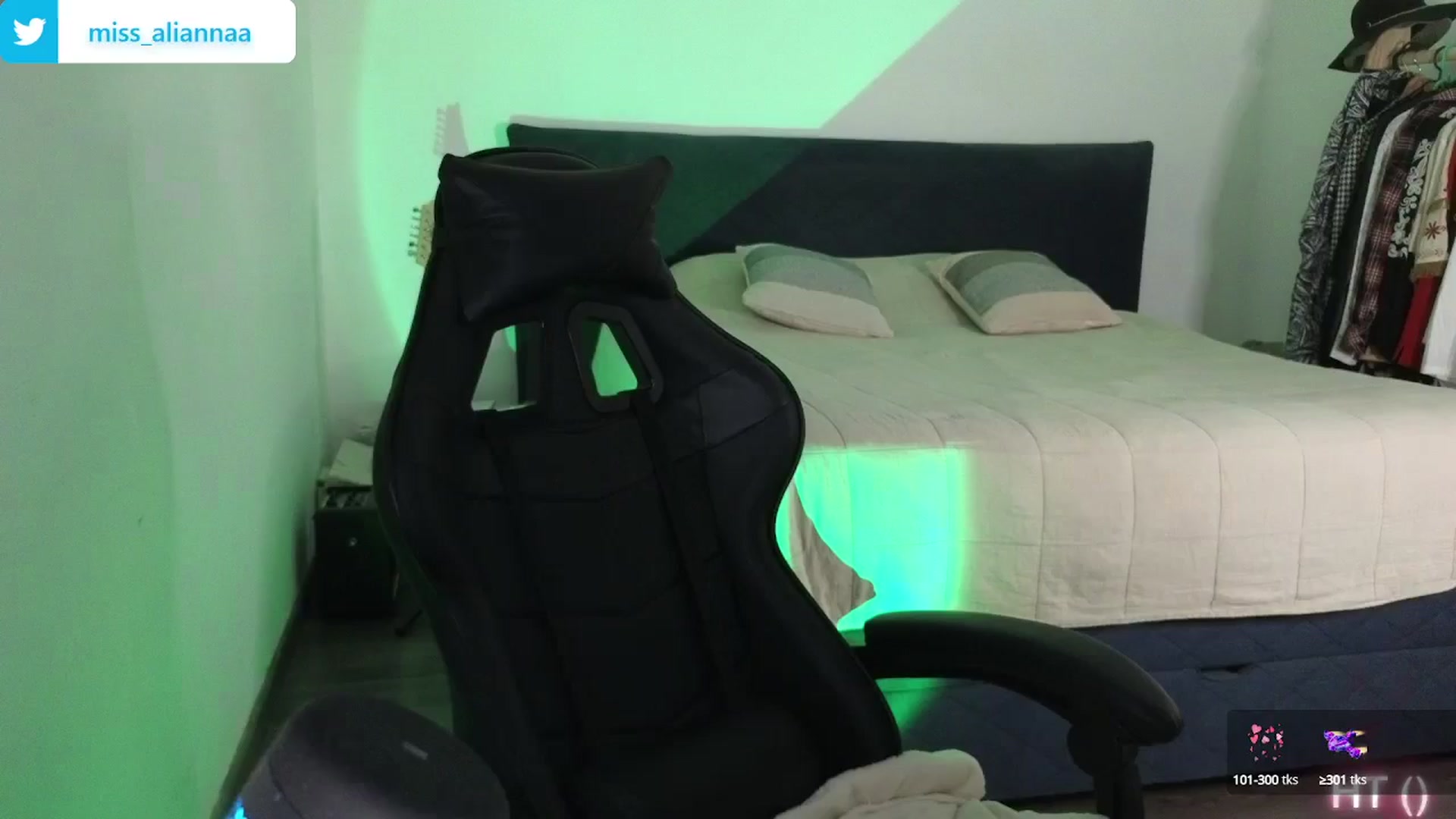 Gallery image thumbnail from Aliannaa's myfreecams stream on, 07/15/2024, 19:05 image 1 of 20