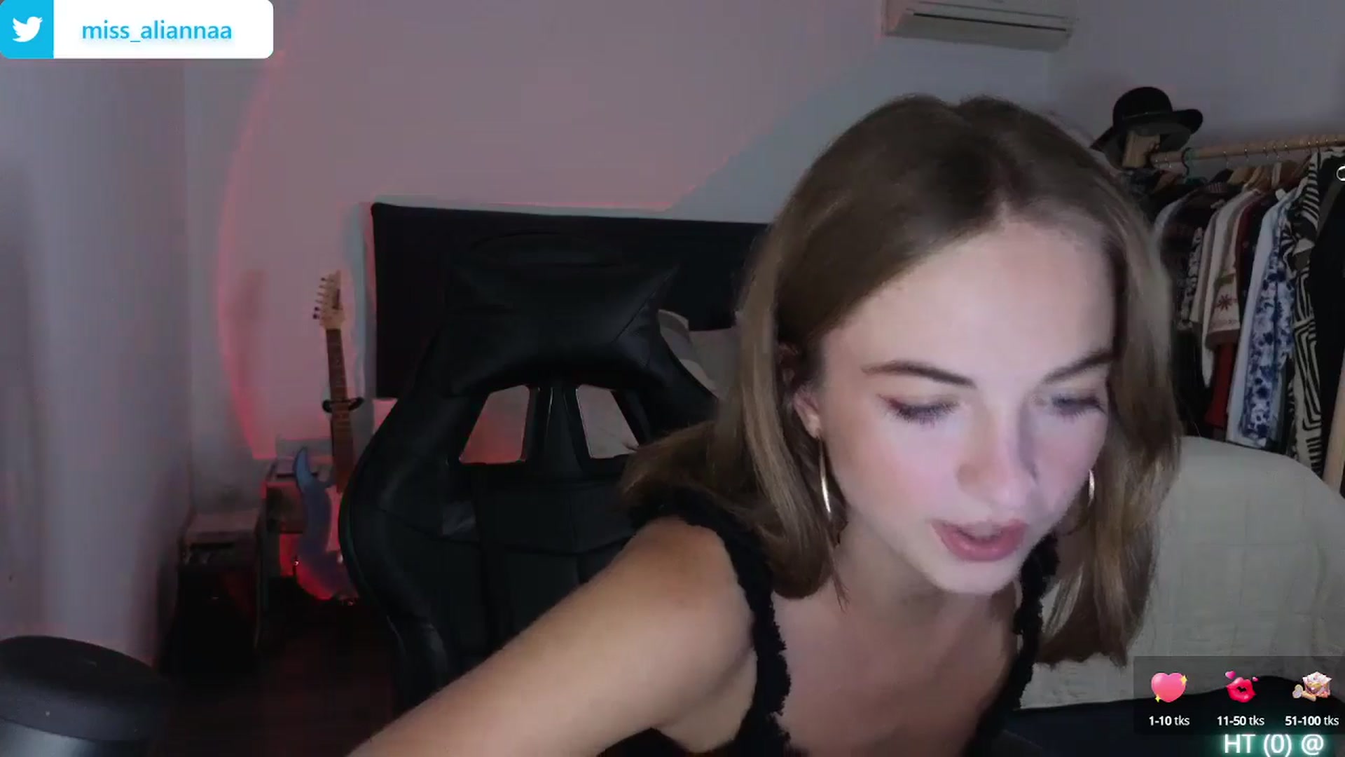 Gallery image thumbnail from Aliannaa's myfreecams stream on, 07/17/2024, 19:24 image 12 of 20