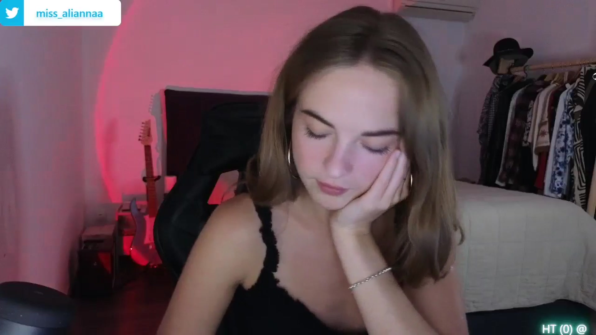 Gallery image thumbnail from Aliannaa's myfreecams stream on, 07/17/2024, 19:24 image 15 of 20