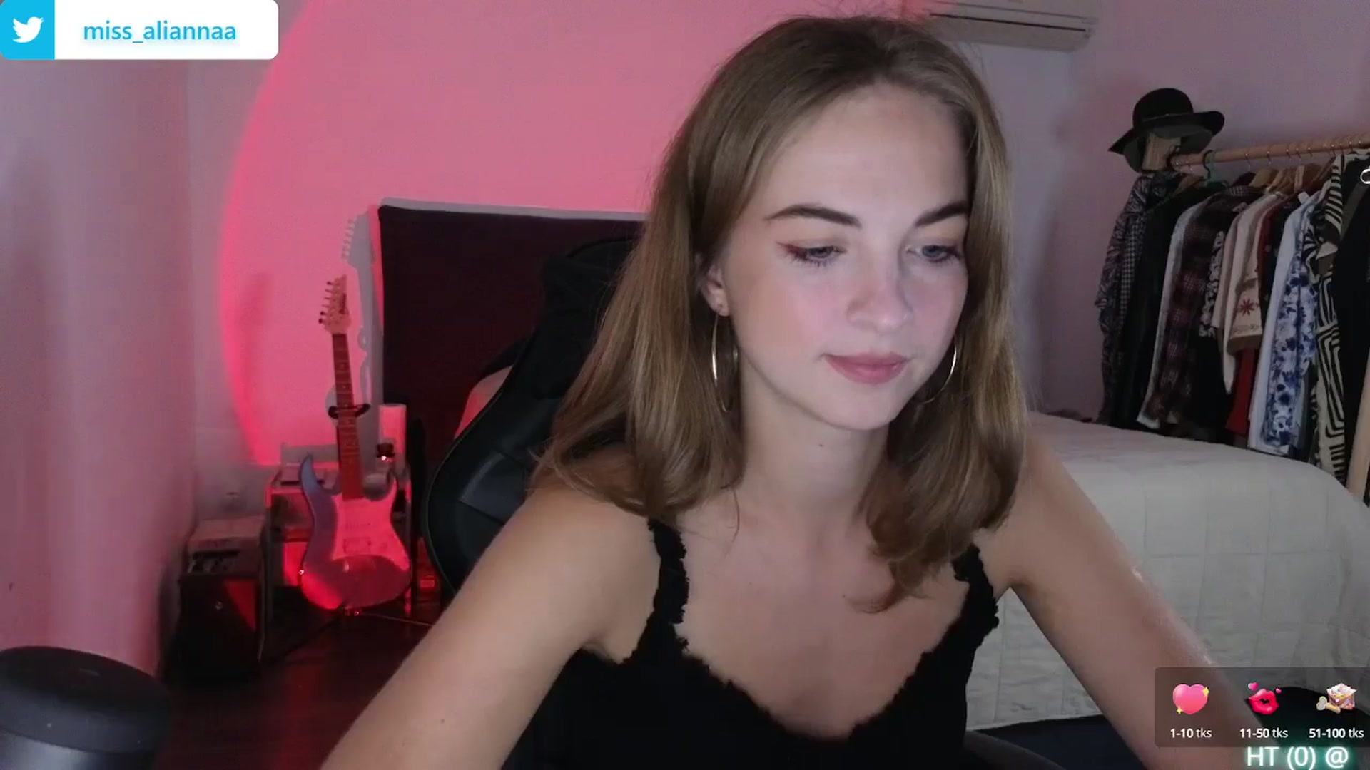 Gallery image thumbnail from Aliannaa's myfreecams stream on, 07/17/2024, 19:24 image 16 of 20