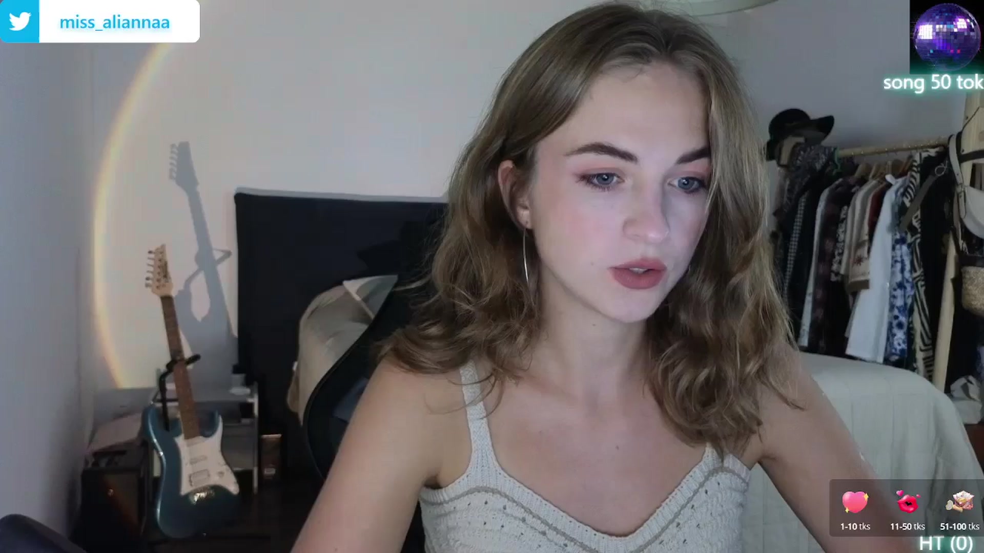 Gallery image thumbnail from Aliannaa's myfreecams stream on, 07/19/2024, 18:57 image 16 of 20