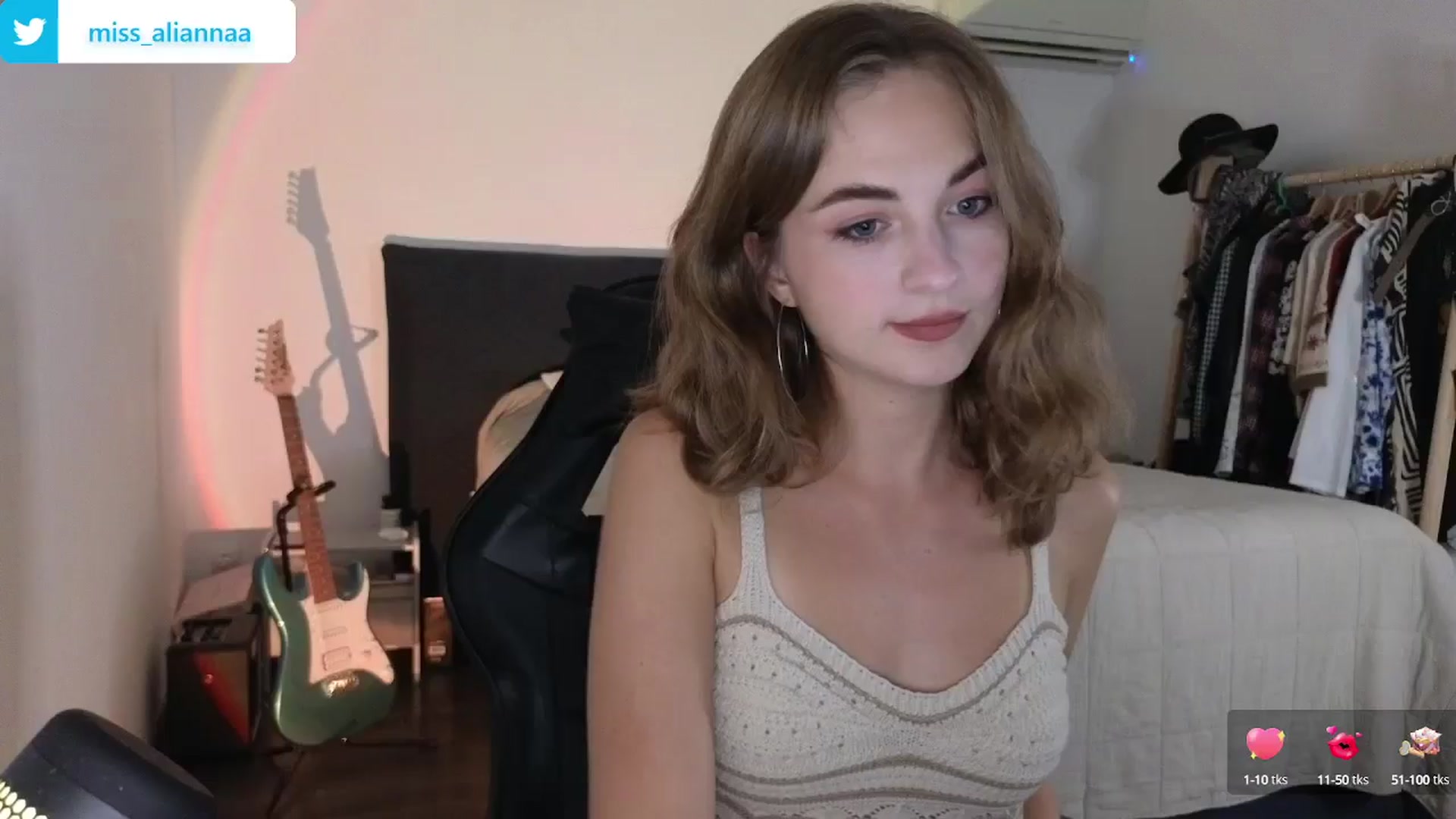 Gallery image thumbnail from Aliannaa's myfreecams stream on, 07/19/2024, 18:57 image 3 of 20