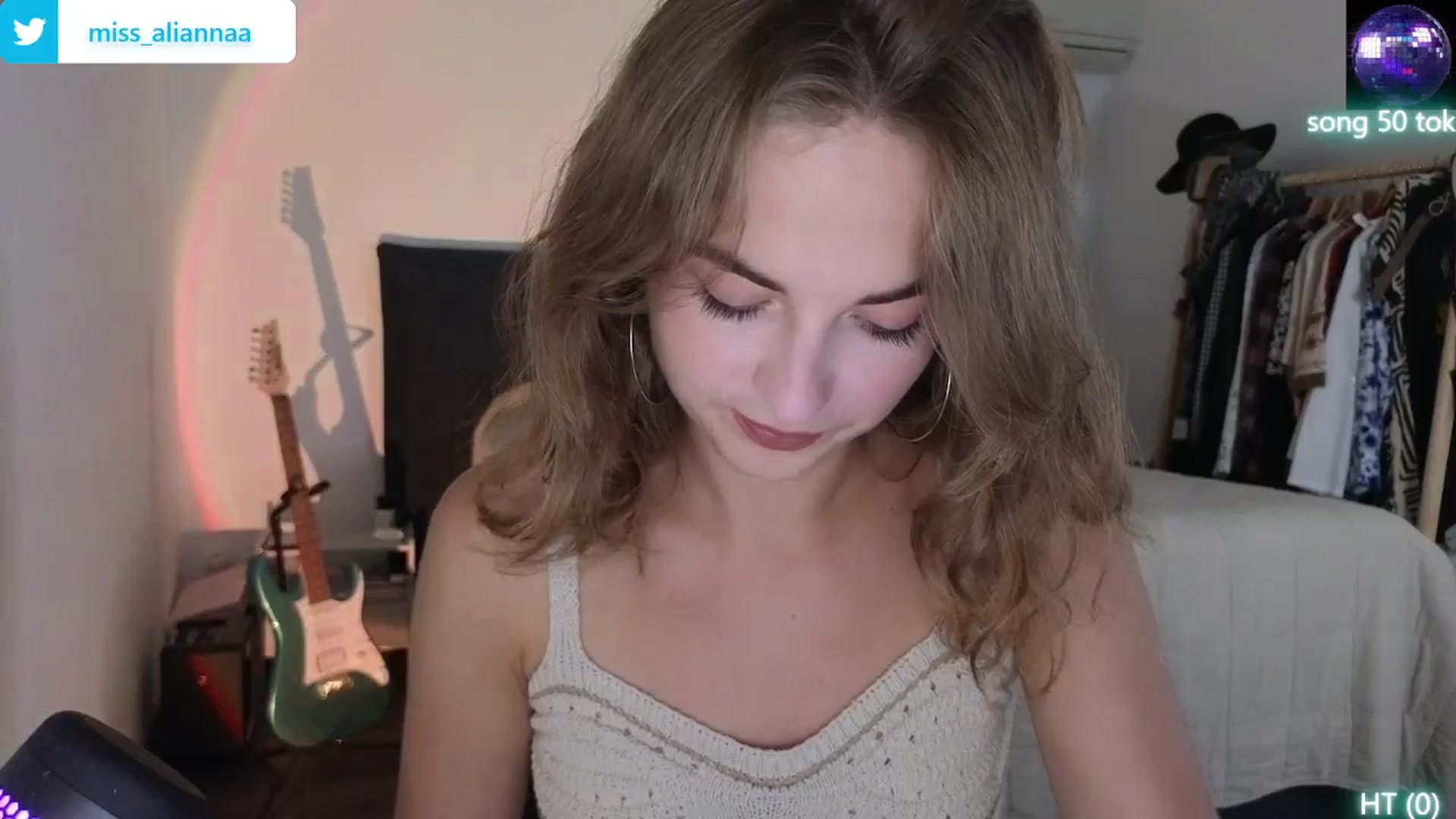 Gallery image thumbnail from Aliannaa's myfreecams stream on, 07/19/2024, 18:57 image 11 of 20