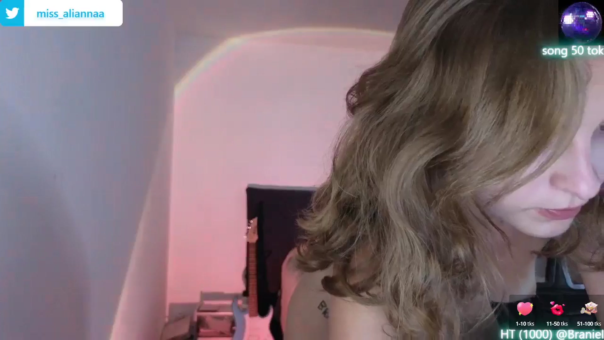Gallery image thumbnail from Aliannaa's myfreecams stream on, 07/19/2024, 22:15 image 8 of 20