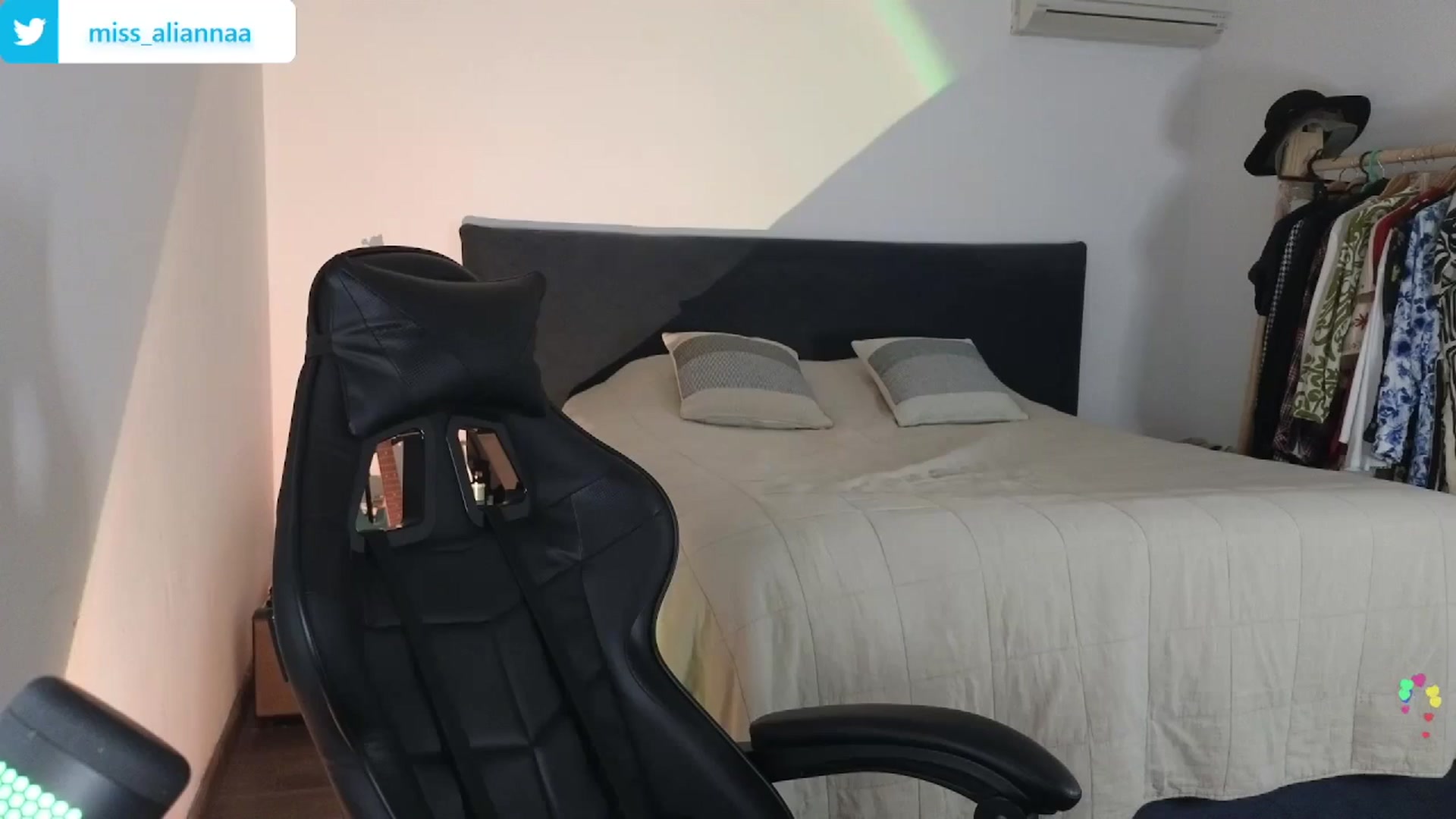 Gallery image thumbnail from Aliannaa's myfreecams stream on, 07/24/2024, 21:25 image 4 of 20
