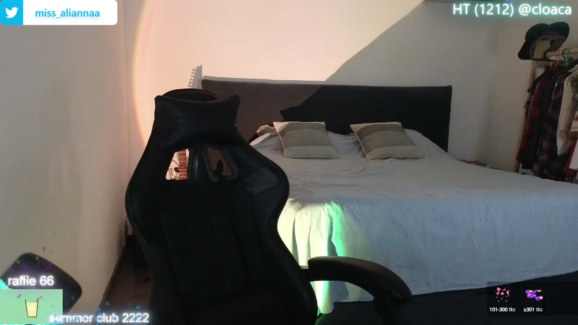Gallery image thumbnail from Aliannaa's myfreecams stream on, 08/08/2024, 21:23 image 15 of 20