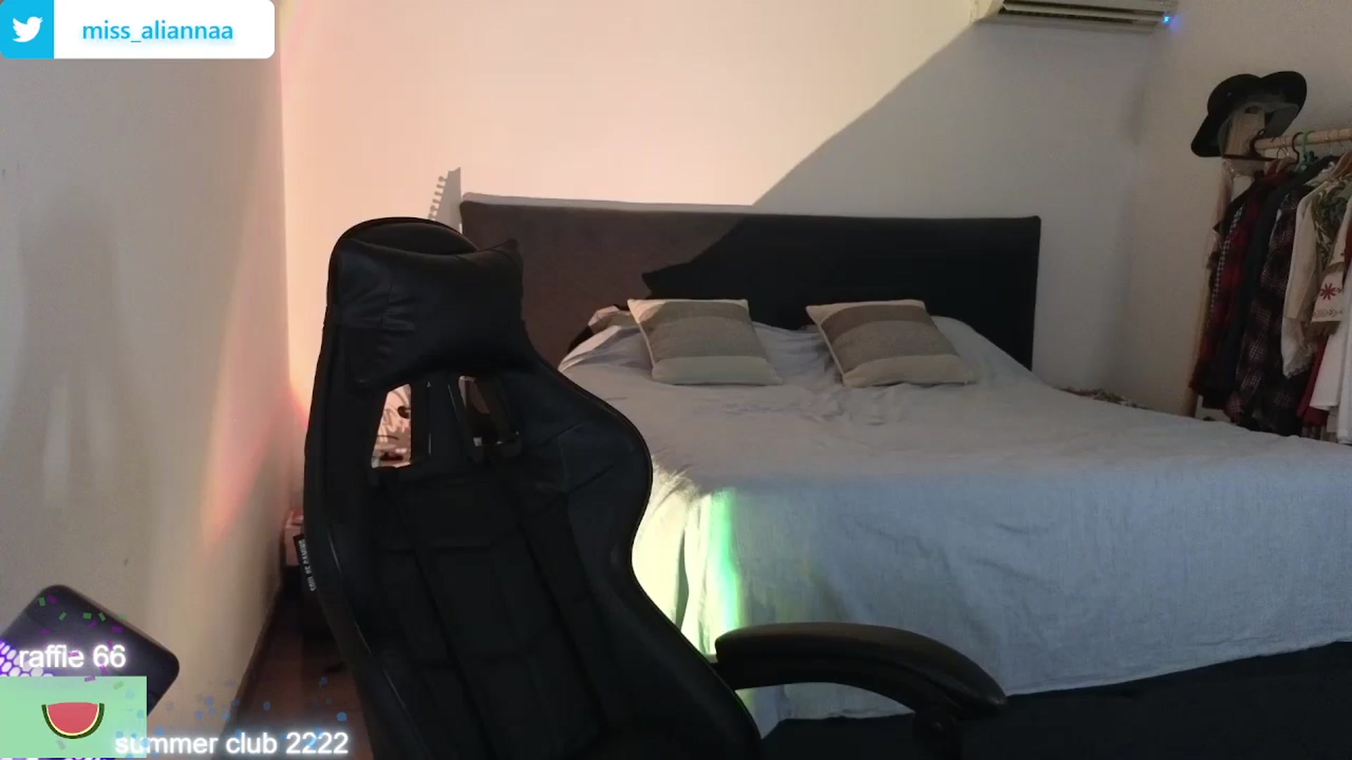 Gallery image thumbnail from Aliannaa's myfreecams stream on, 08/08/2024, 21:23 image 4 of 20
