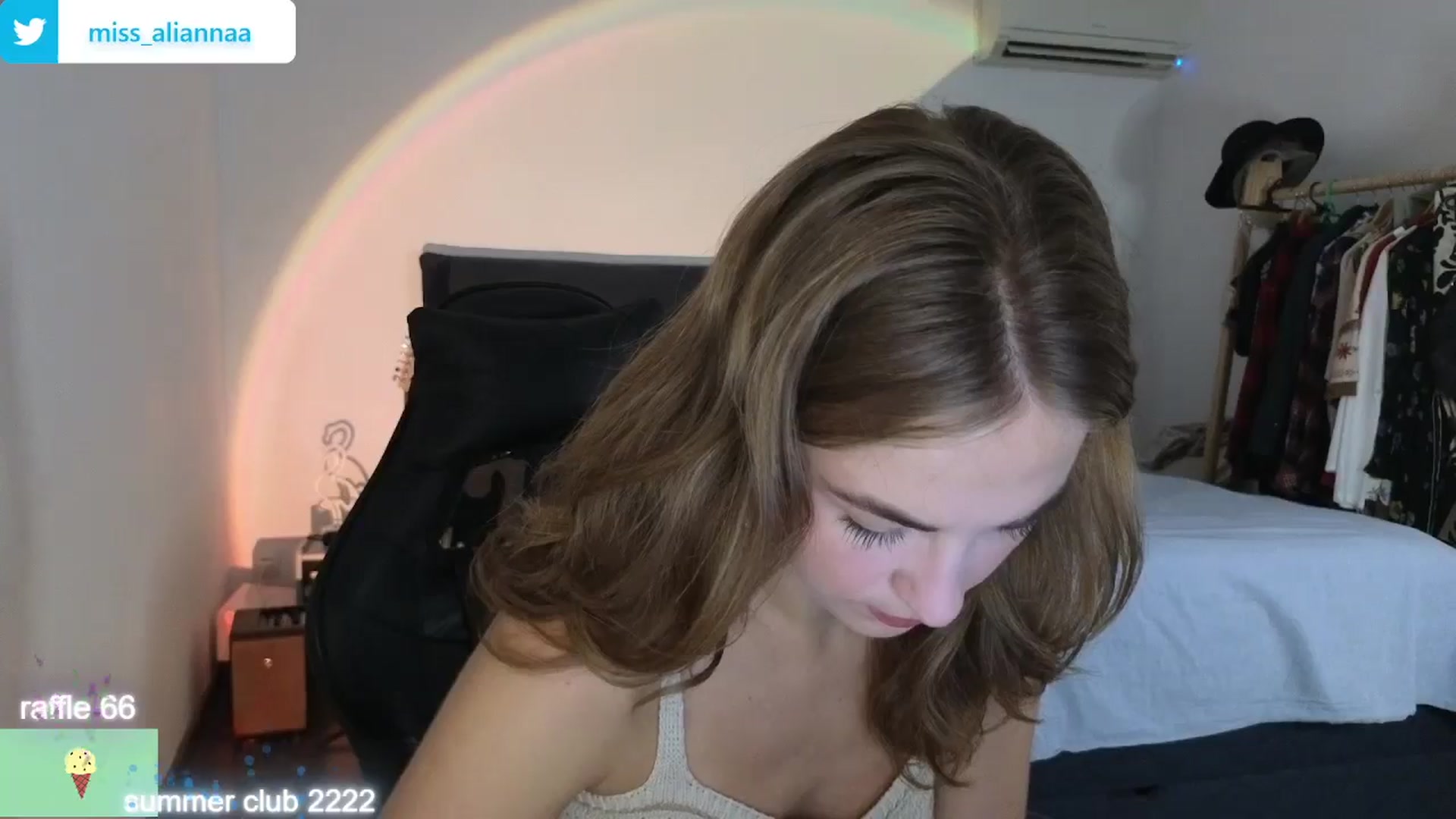 Gallery image thumbnail from Aliannaa's myfreecams stream on, 08/10/2024, 10:05 image 4 of 20