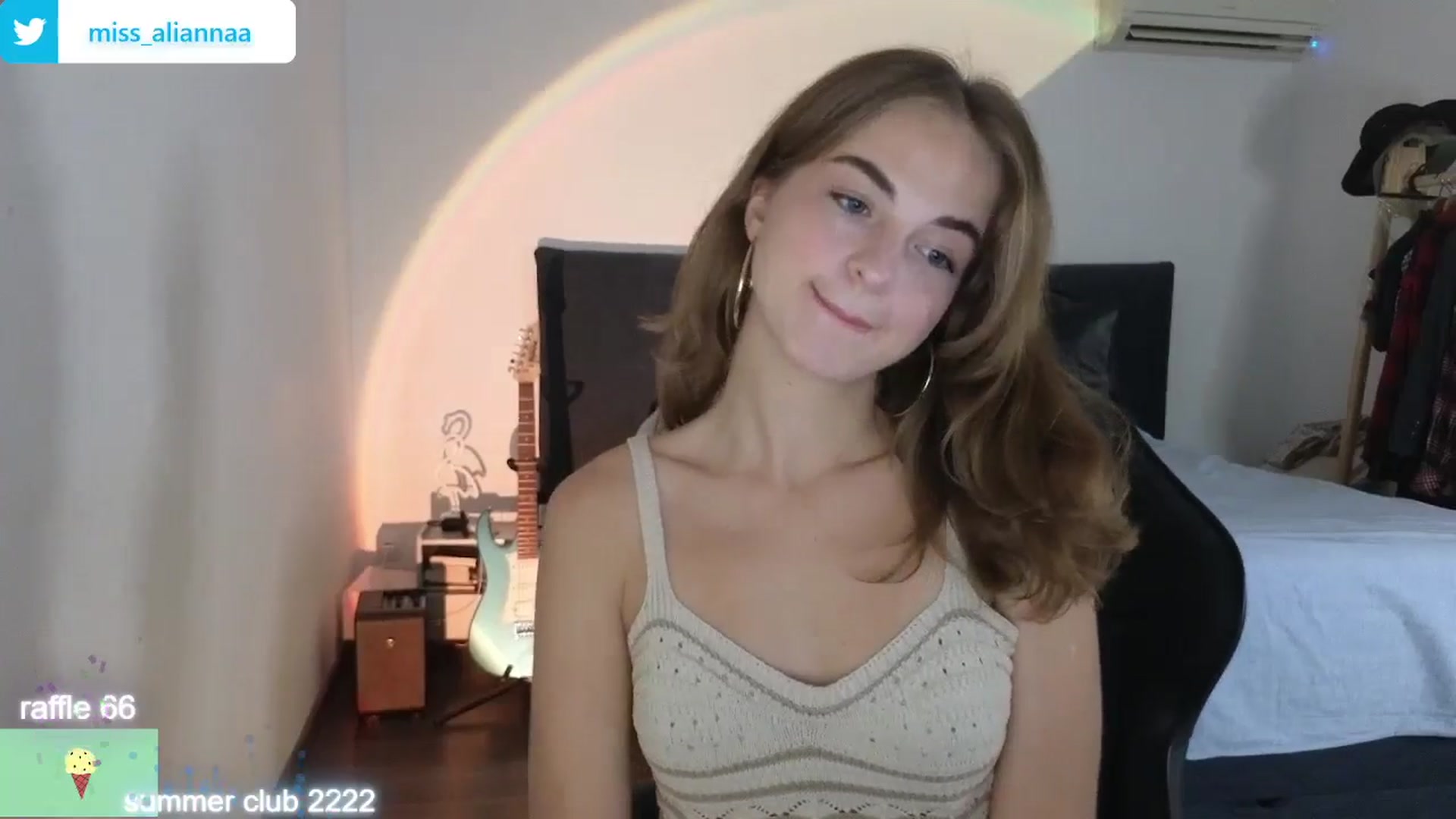 Gallery image thumbnail from Aliannaa's myfreecams stream on, 08/10/2024, 10:05 image 11 of 20