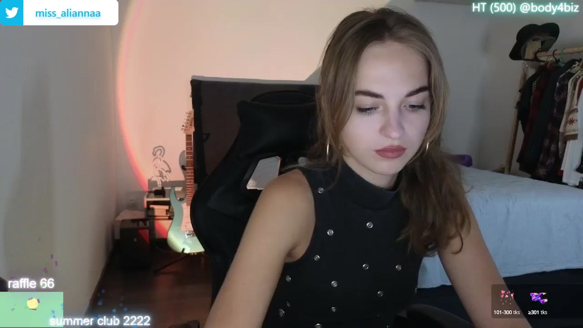 Gallery image thumbnail from Aliannaa's myfreecams stream on, 08/10/2024, 20:01 image 4 of 20