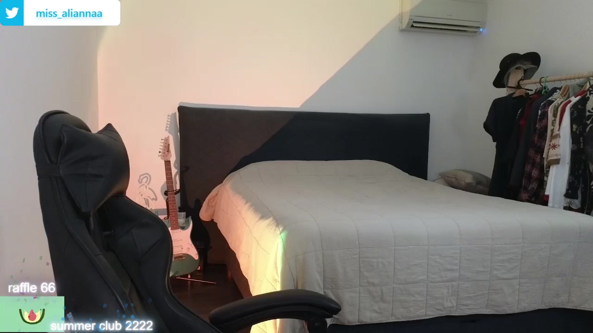 Gallery image thumbnail from Aliannaa's myfreecams stream on, 08/12/2024, 11:46 image 6 of 20
