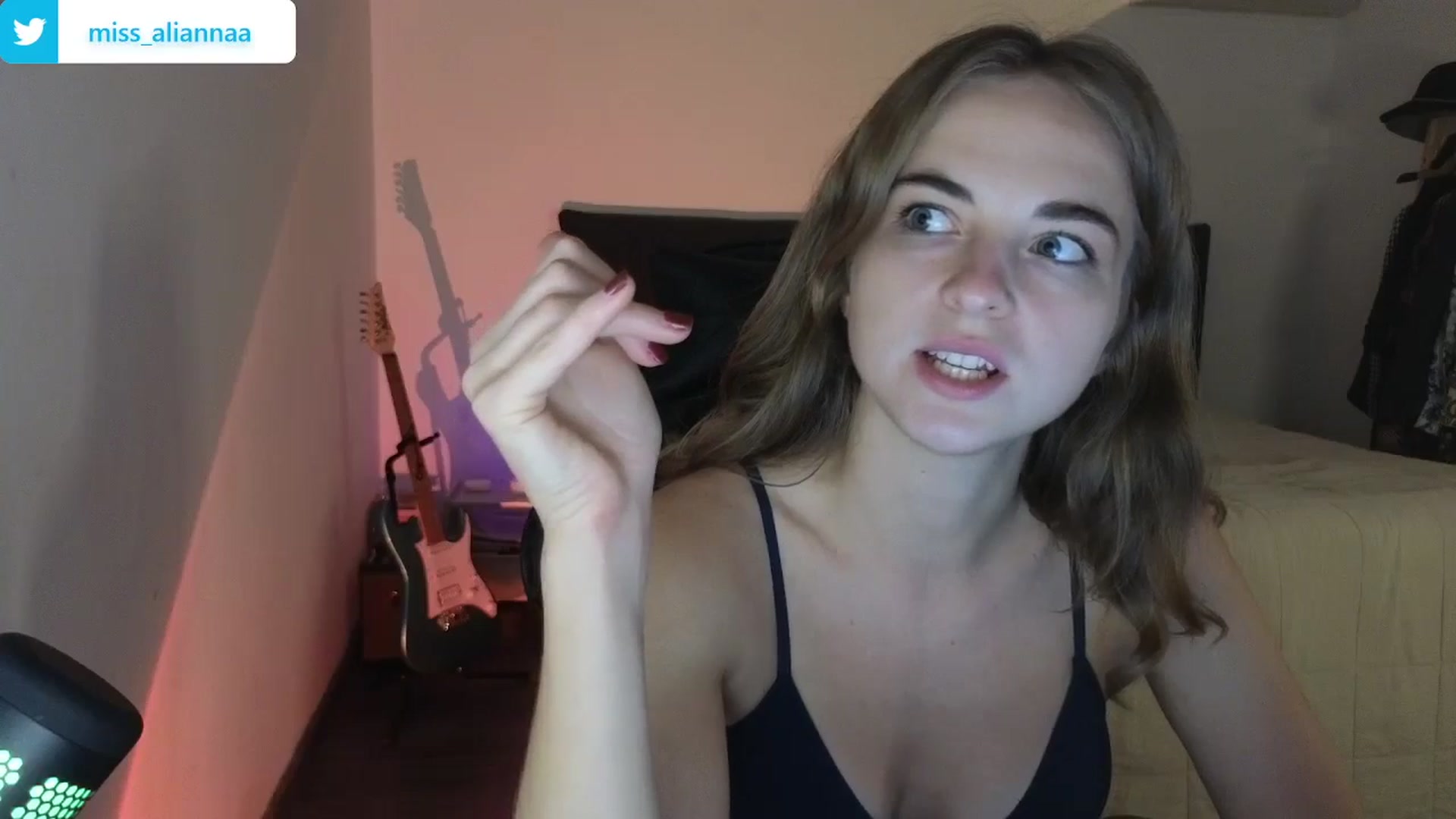 Gallery image thumbnail from Aliannaa's myfreecams stream on, 08/21/2024, 20:50 image 10 of 20
