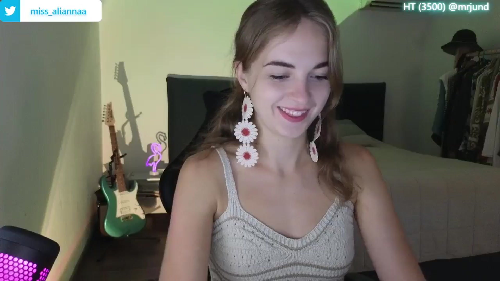 Gallery image thumbnail from Aliannaa's myfreecams stream on, 08/25/2024, 19:23 image 3 of 20