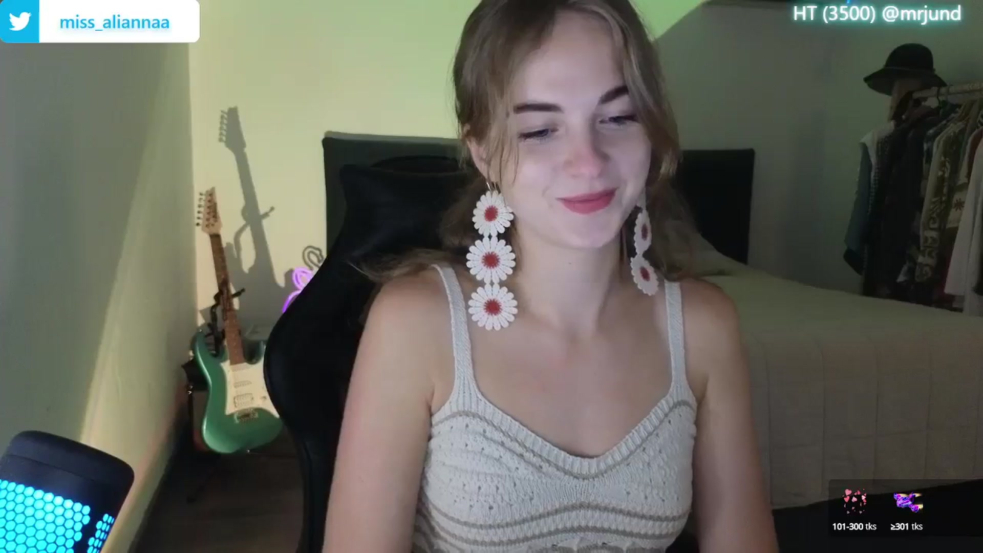 Gallery image thumbnail from Aliannaa's myfreecams stream on, 08/25/2024, 19:23 image 6 of 20