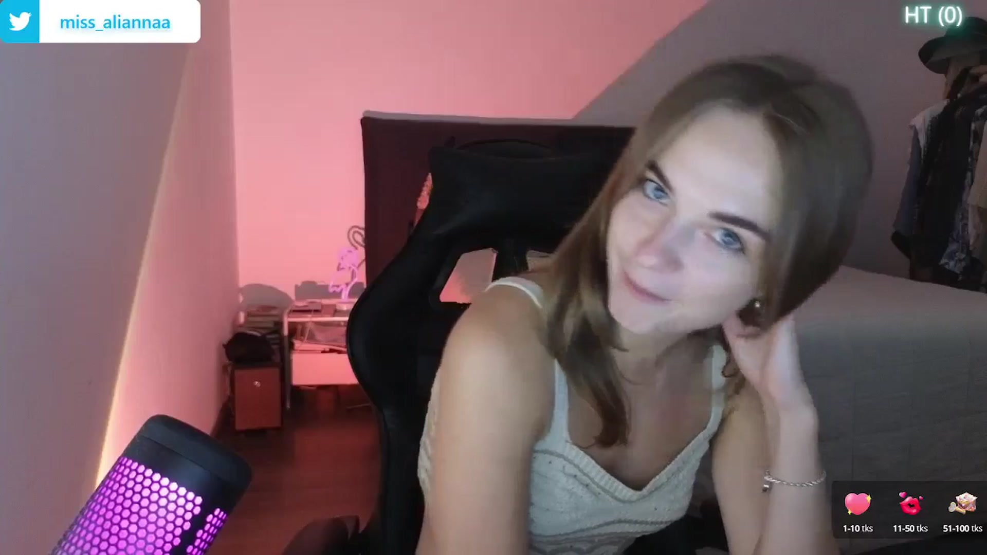 Gallery image thumbnail from Aliannaa's myfreecams stream on, 08/29/2024, 14:00 image 10 of 20