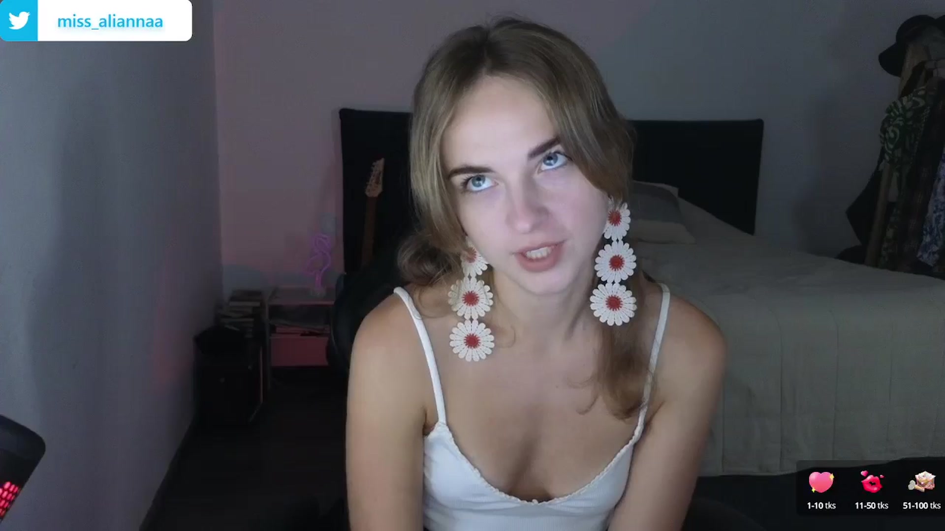Gallery image thumbnail from Aliannaa's myfreecams stream on, 09/04/2024, 14:35 image 10 of 20