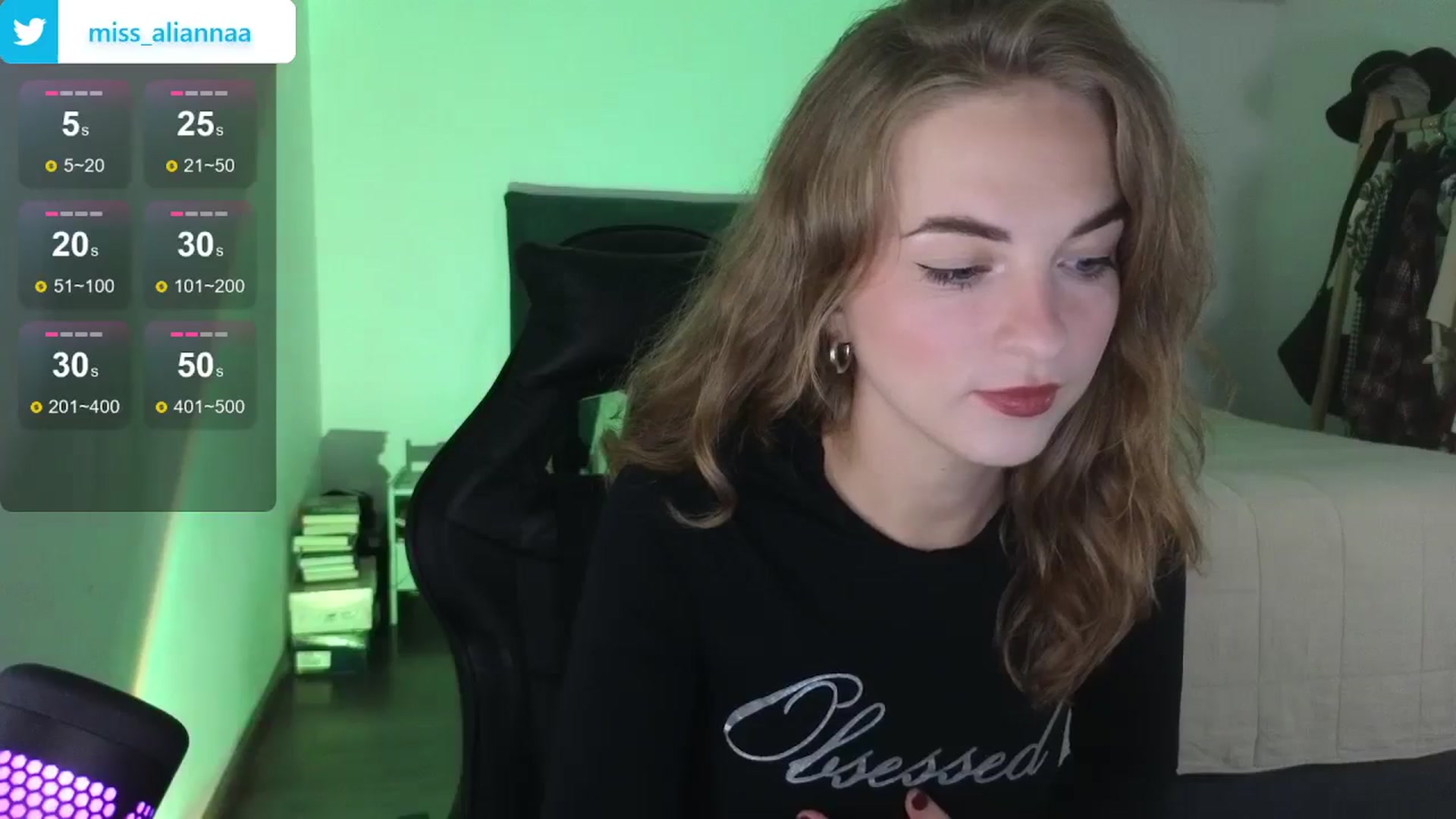 Gallery image thumbnail from Aliannaa's myfreecams stream on, 09/05/2024, 20:20 image 7 of 20