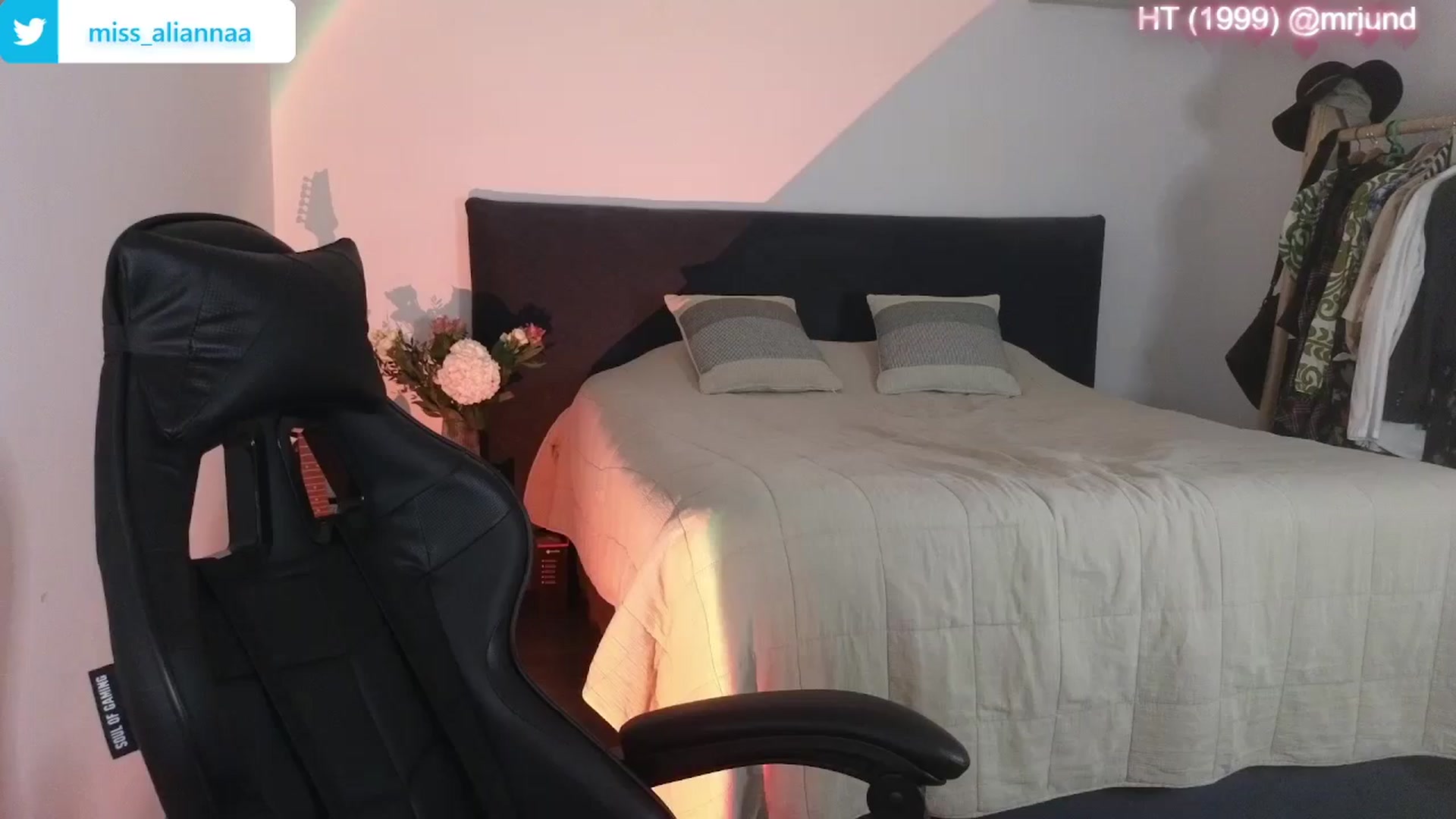 Gallery image thumbnail from Aliannaa's myfreecams stream on, 09/08/2024, 13:16 image 4 of 20