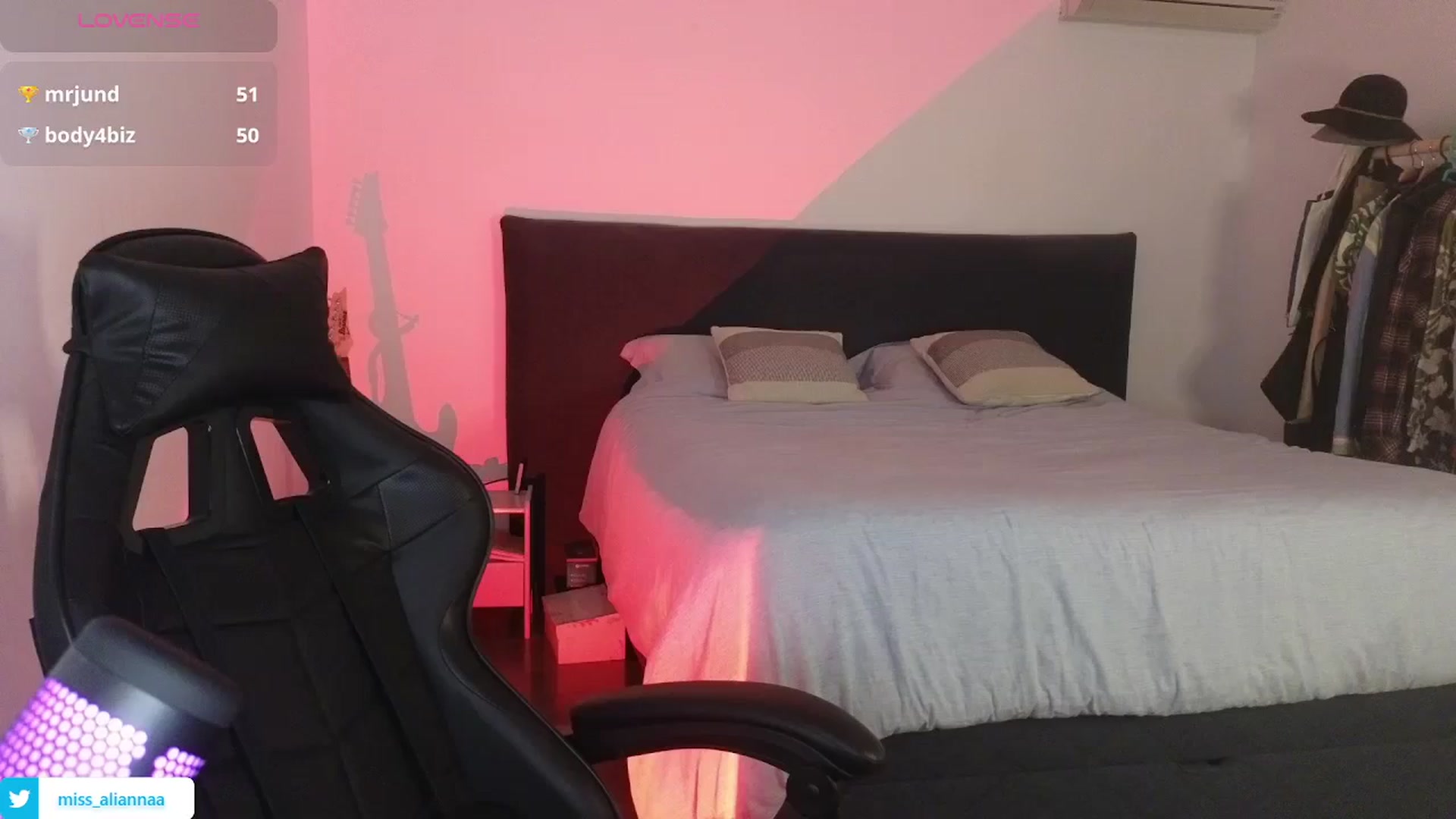Gallery image thumbnail from Aliannaa's myfreecams stream on, 09/22/2024, 19:53 image 2 of 20