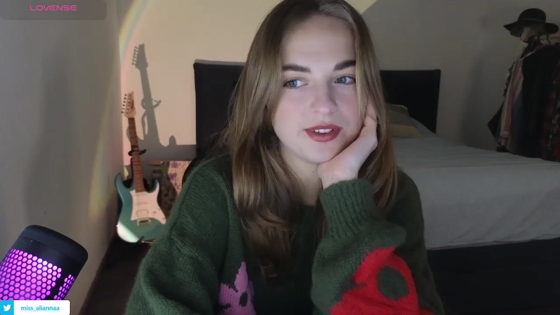 Gallery image thumbnail from Aliannaa's myfreecams stream on, 09/26/2024, 20:07 image 2 of 20