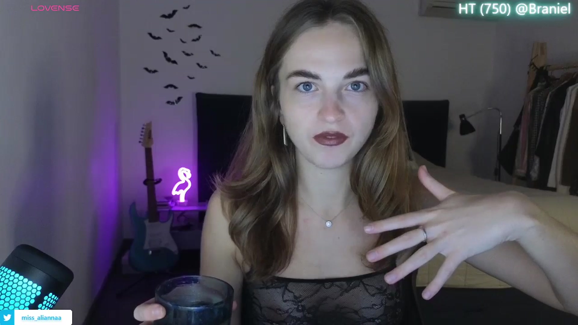 Gallery image thumbnail from Aliannaa's myfreecams stream on, 10/17/2024, 18:34 image 8 of 20