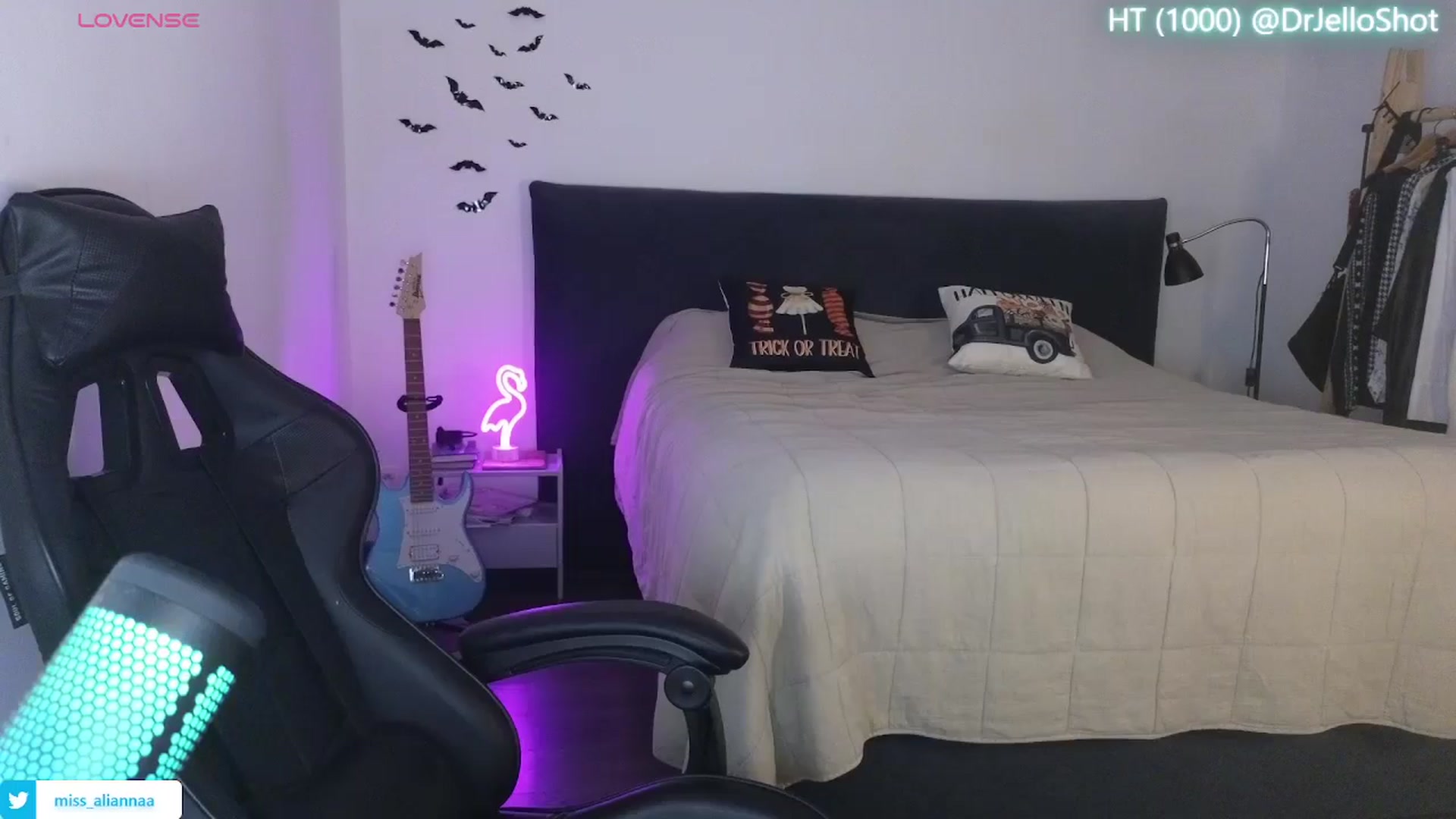 Gallery image thumbnail from Aliannaa's myfreecams stream on, 10/20/2024, 18:21 image 10 of 20