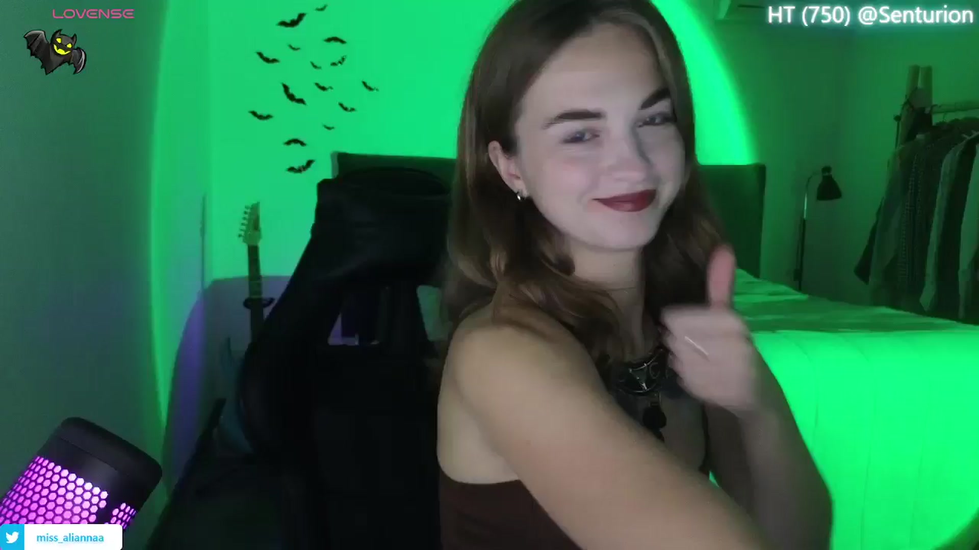 Gallery image thumbnail from Aliannaa's myfreecams stream on, 10/22/2024, 19:35 image 14 of 20