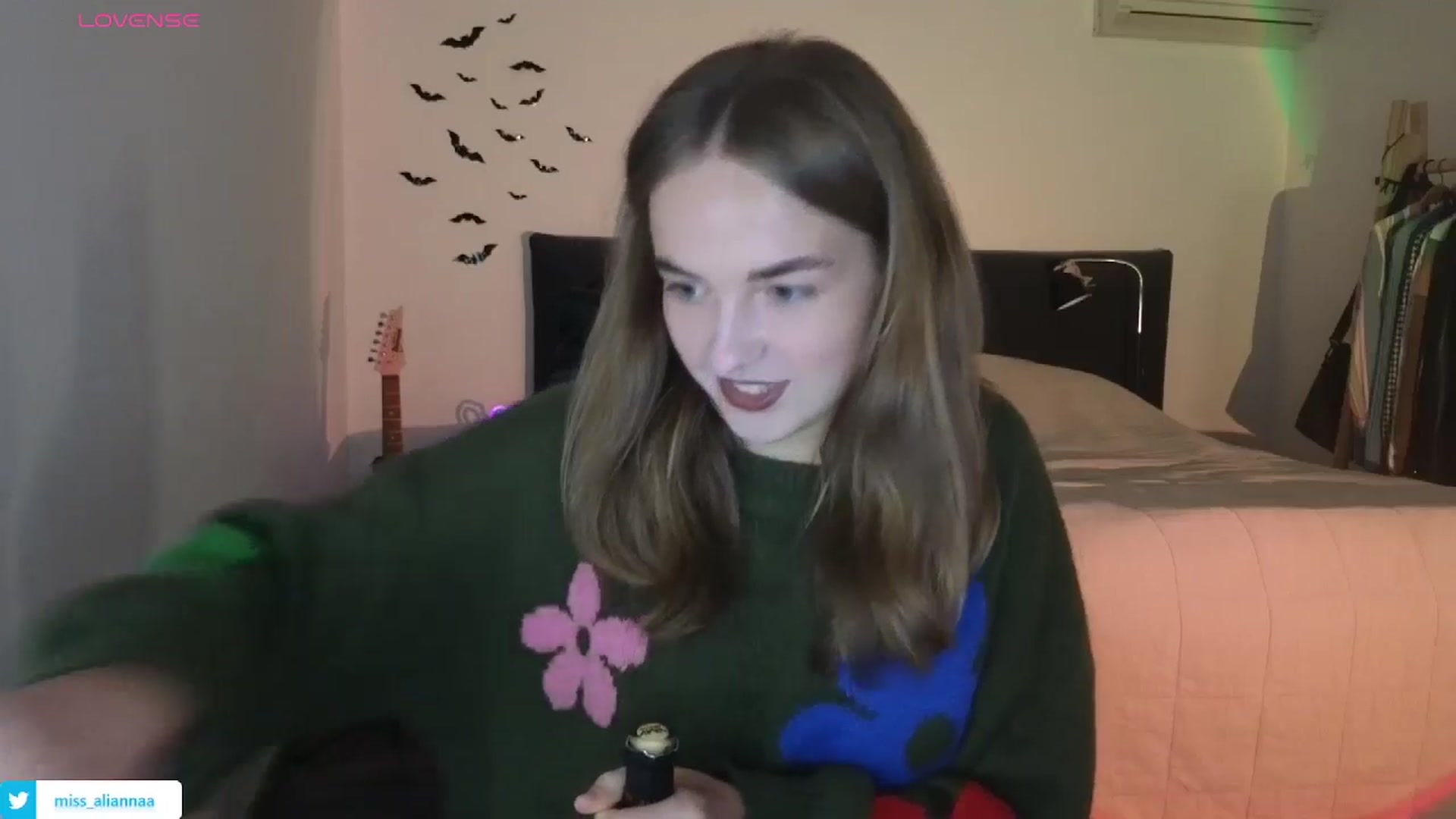 Gallery image thumbnail from Aliannaa's myfreecams stream on, 11/11/2024, 23:09 image 2 of 20