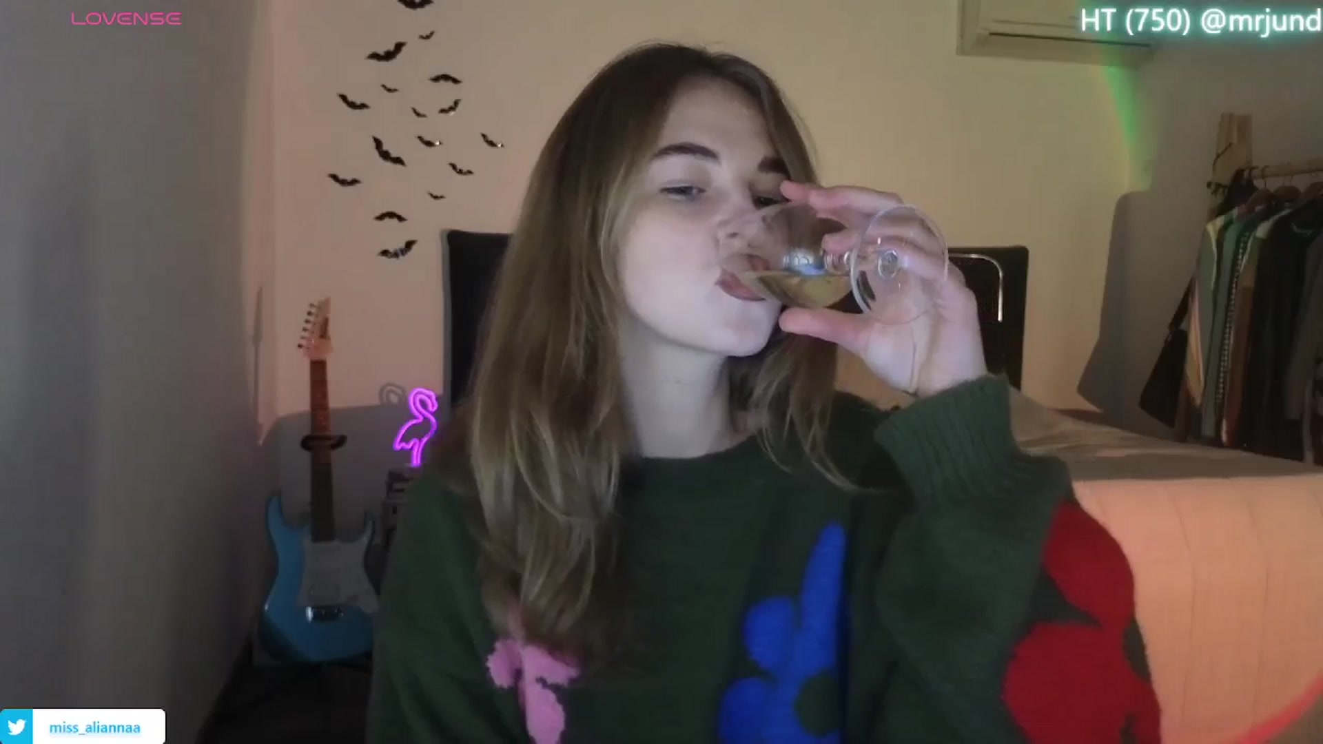 Gallery image thumbnail from Aliannaa's myfreecams stream on, 11/11/2024, 23:09 image 4 of 20