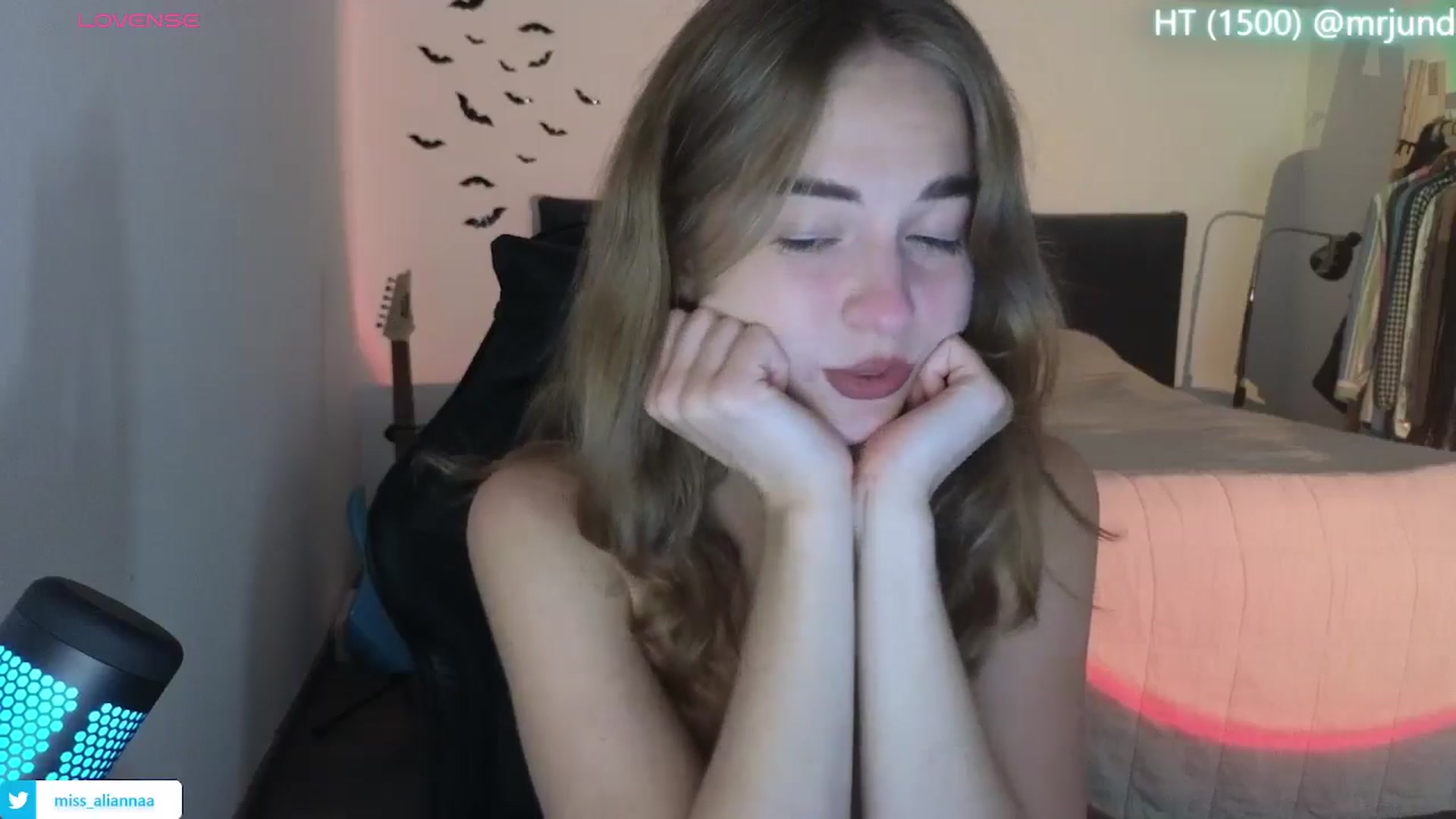 Gallery image thumbnail from Aliannaa's myfreecams stream on, 11/13/2024, 22:25 image 8 of 20