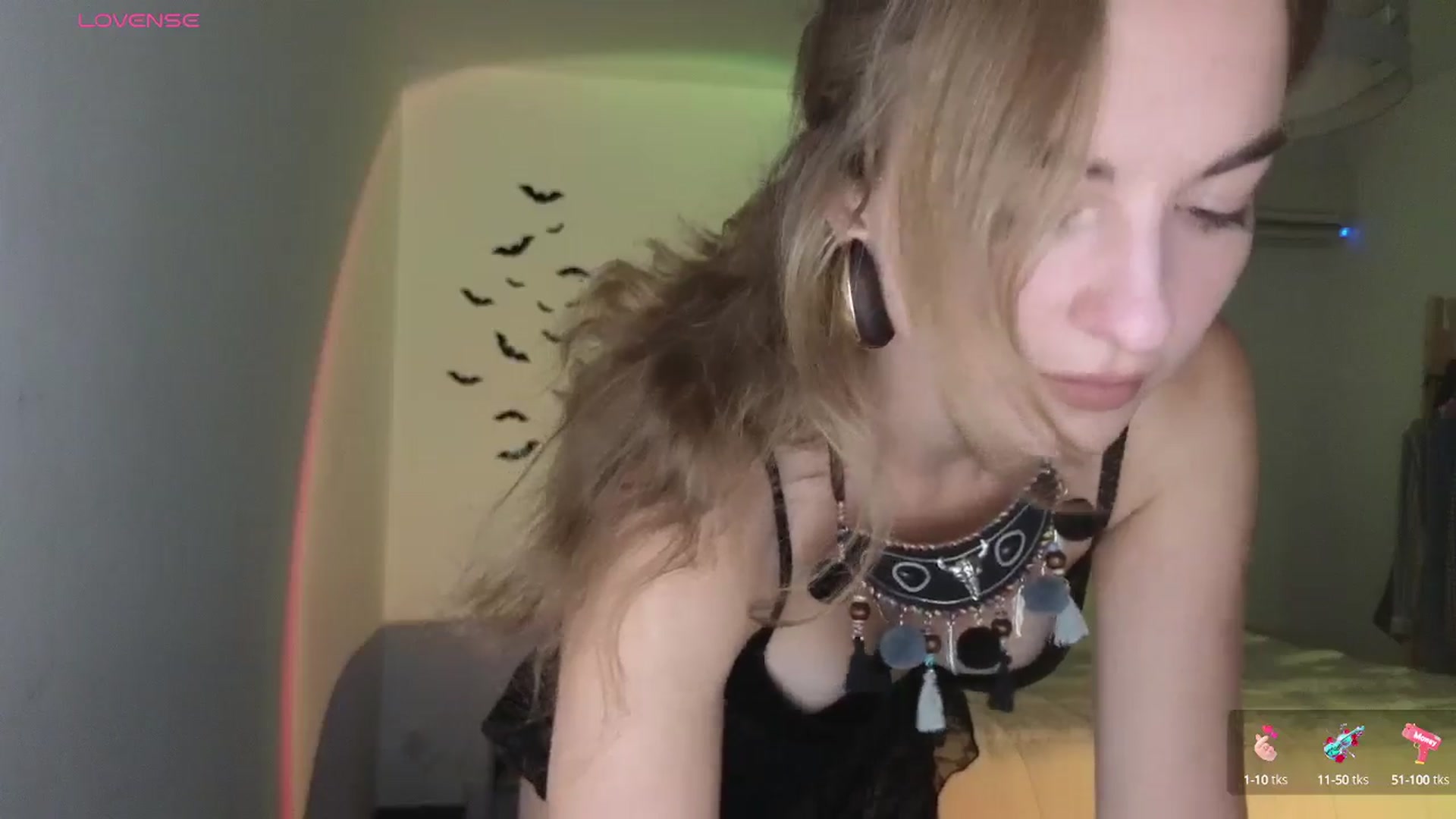 Gallery image thumbnail from Aliannaa's myfreecams stream on, 11/14/2024, 21:46 image 2 of 20