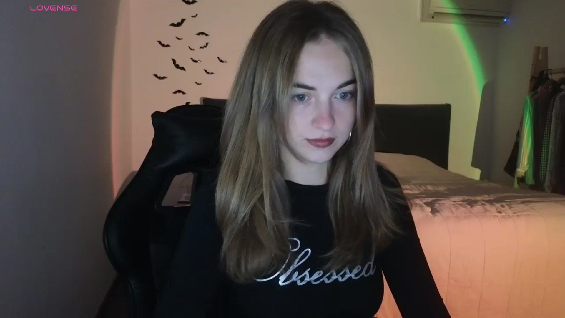 Gallery image thumbnail from Aliannaa's myfreecams stream on, 11/15/2024, 19:01 image 1 of 20