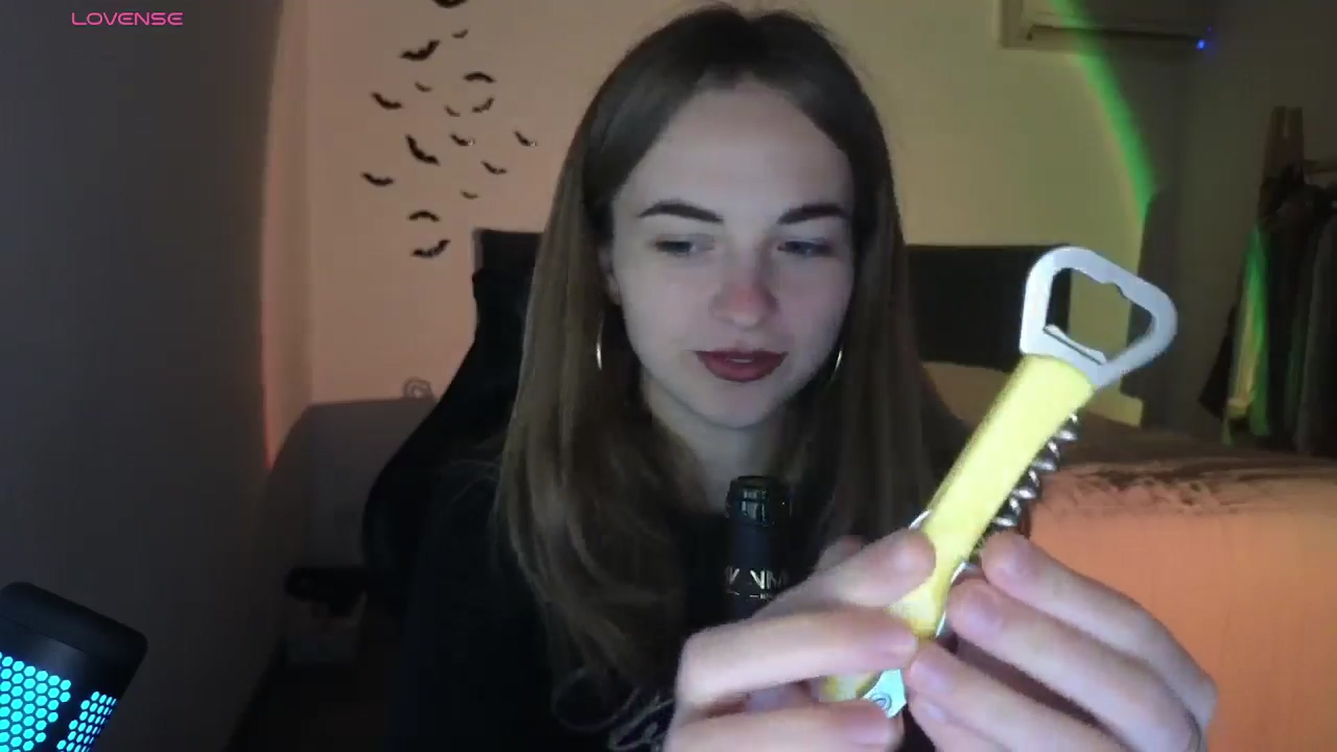 Gallery image thumbnail from Aliannaa's myfreecams stream on, 11/15/2024, 19:01 image 8 of 20