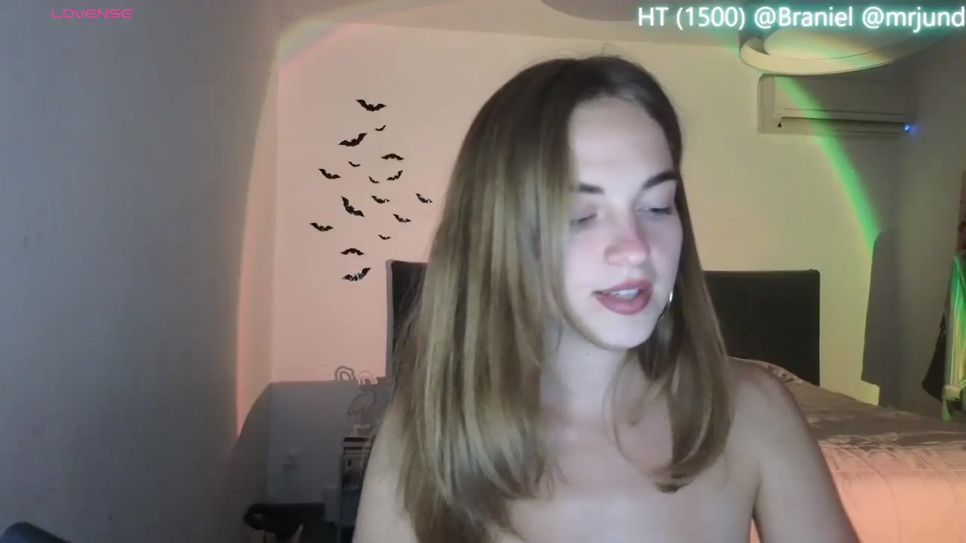 Gallery image thumbnail from Aliannaa's myfreecams stream on, 11/15/2024, 22:42 image 15 of 20