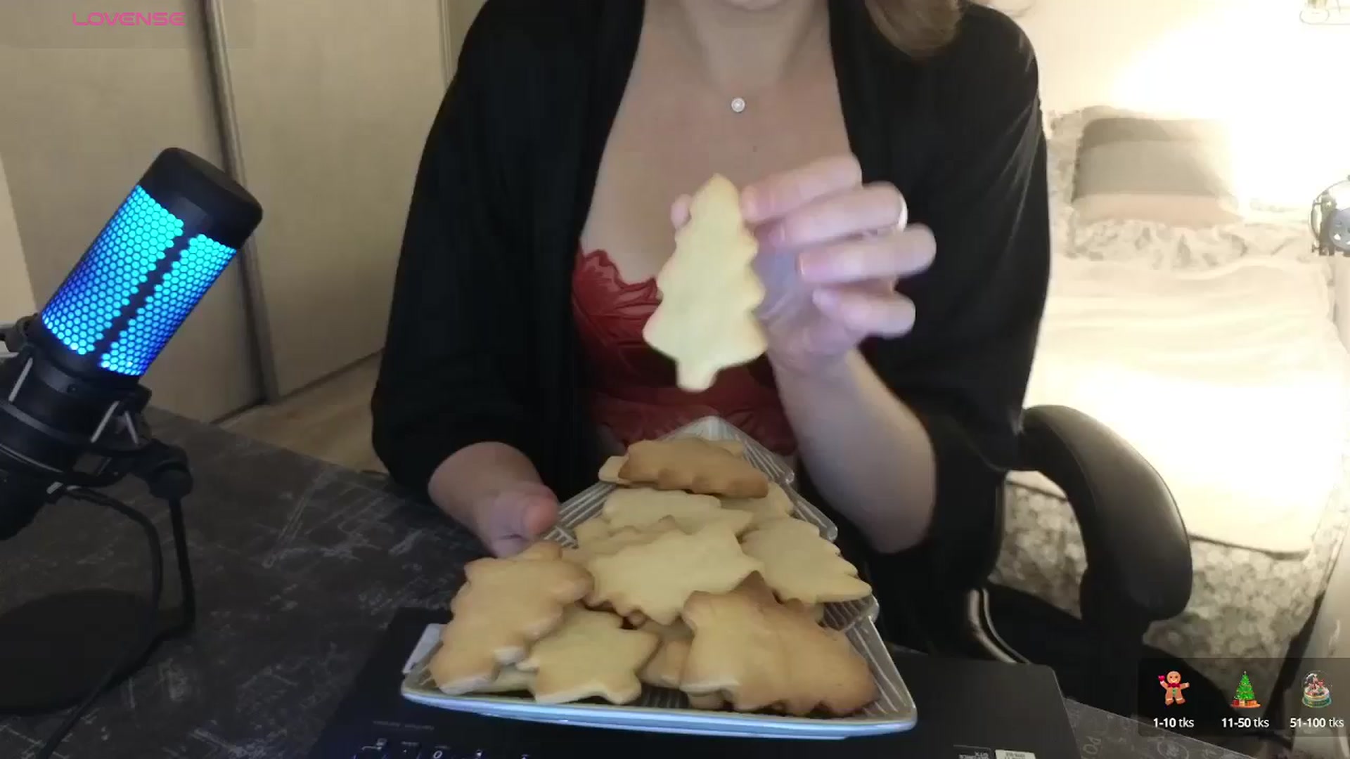 Gallery image thumbnail from Aliannaa's myfreecams stream on, 11/27/2024, 21:05 image 5 of 20
