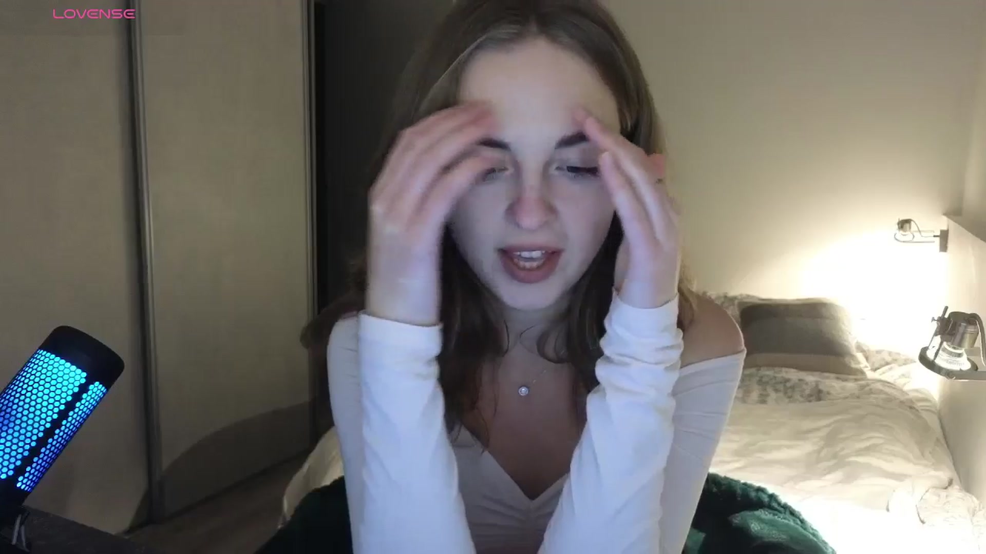 Gallery image thumbnail from Aliannaa's myfreecams stream on, 12/02/2024, 19:05 image 14 of 20