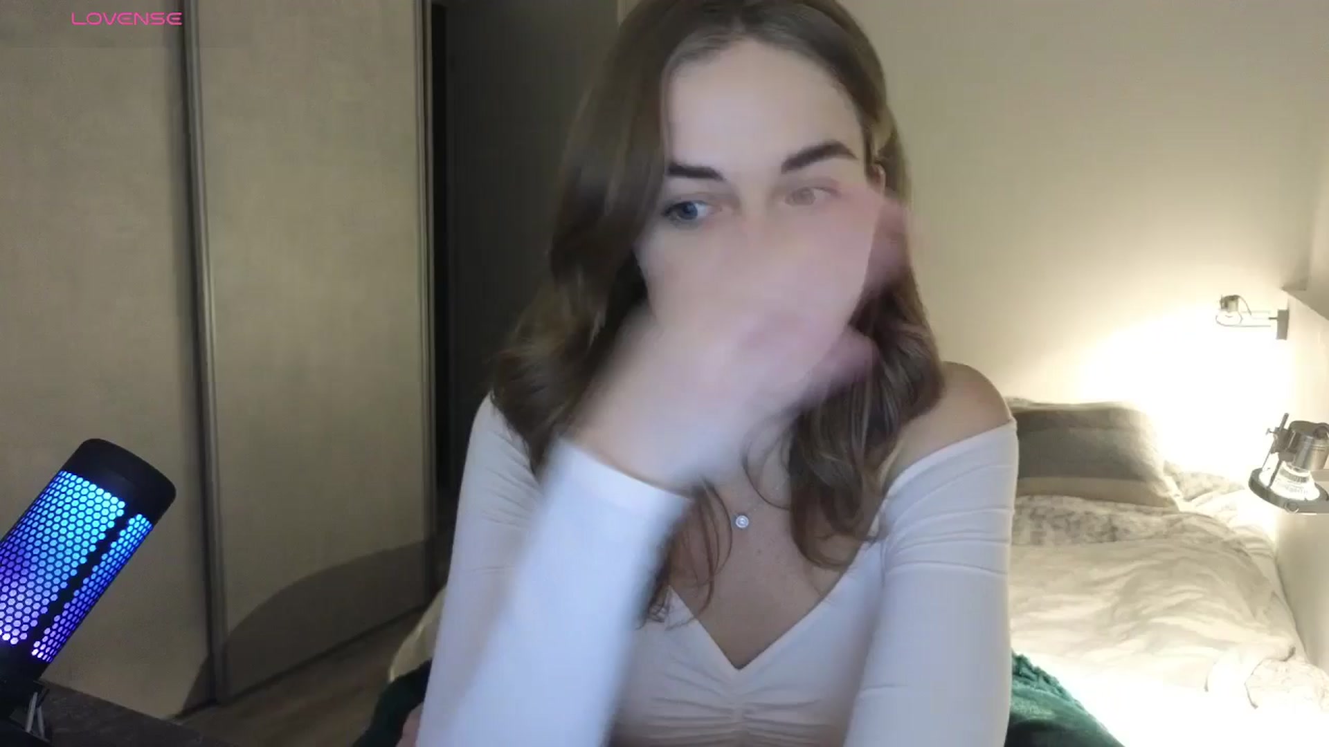 Gallery image thumbnail from Aliannaa's myfreecams stream on, 12/02/2024, 19:05 image 18 of 20