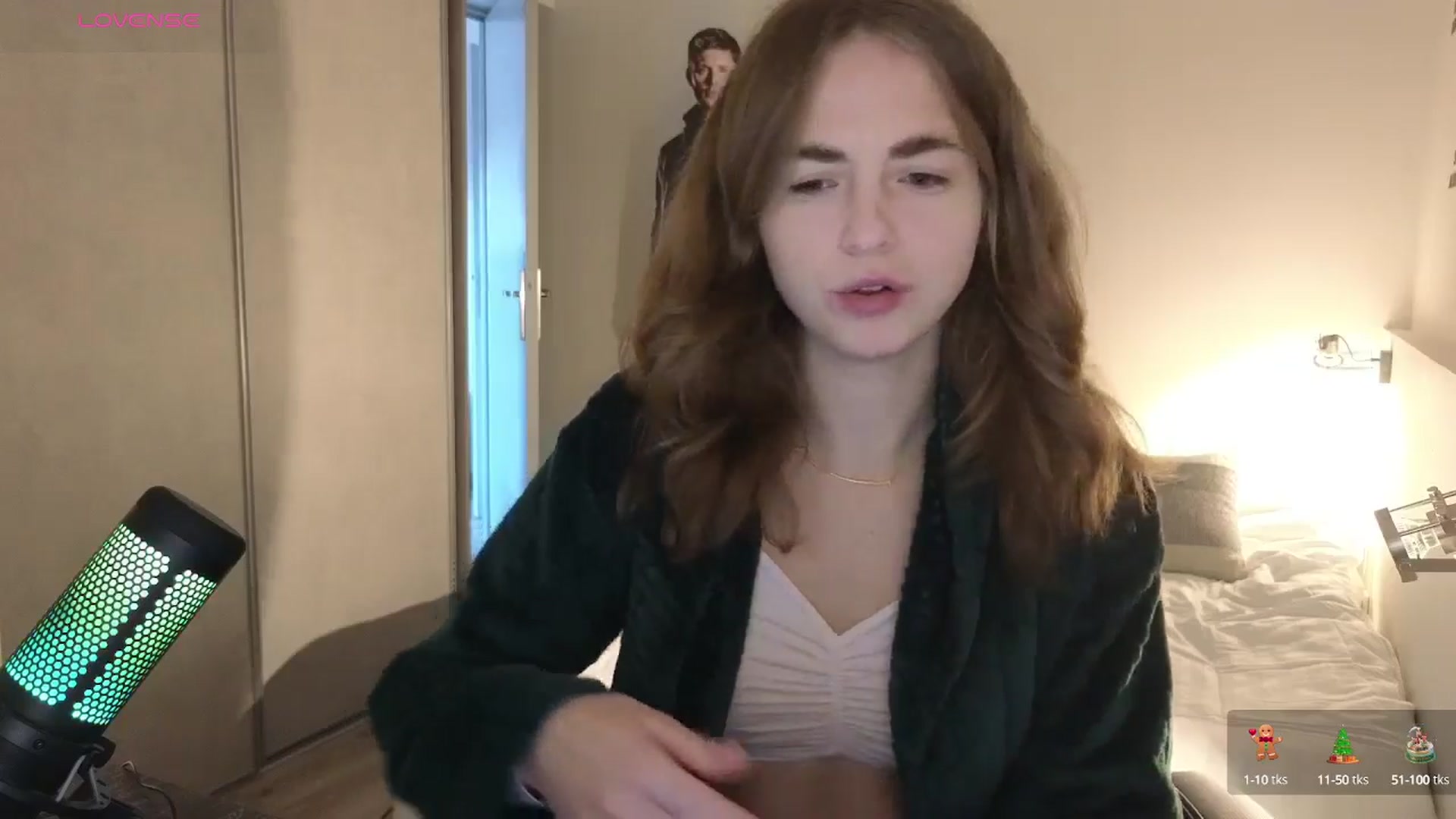 Gallery image thumbnail from Aliannaa's myfreecams stream on, 12/04/2024, 09:45 image 6 of 20