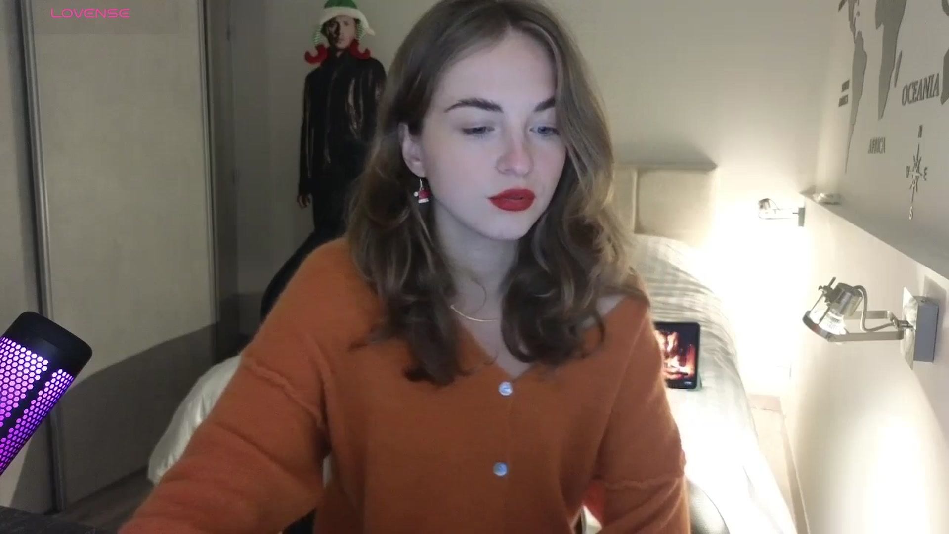 Gallery image thumbnail from Aliannaa's myfreecams stream on, 12/16/2024, 21:39 image 8 of 20