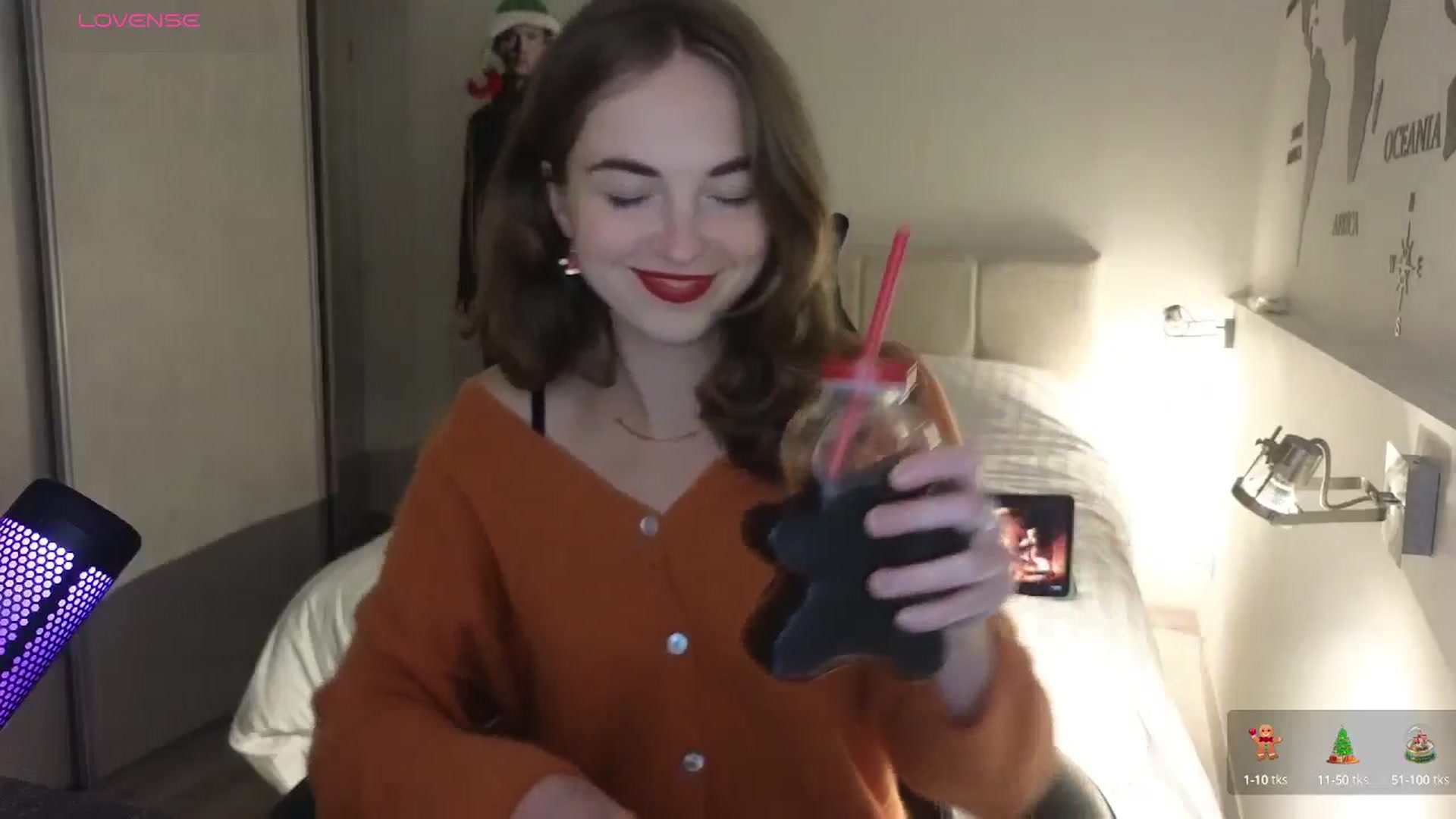 Gallery image thumbnail from Aliannaa's myfreecams stream on, 12/16/2024, 21:39 image 14 of 20