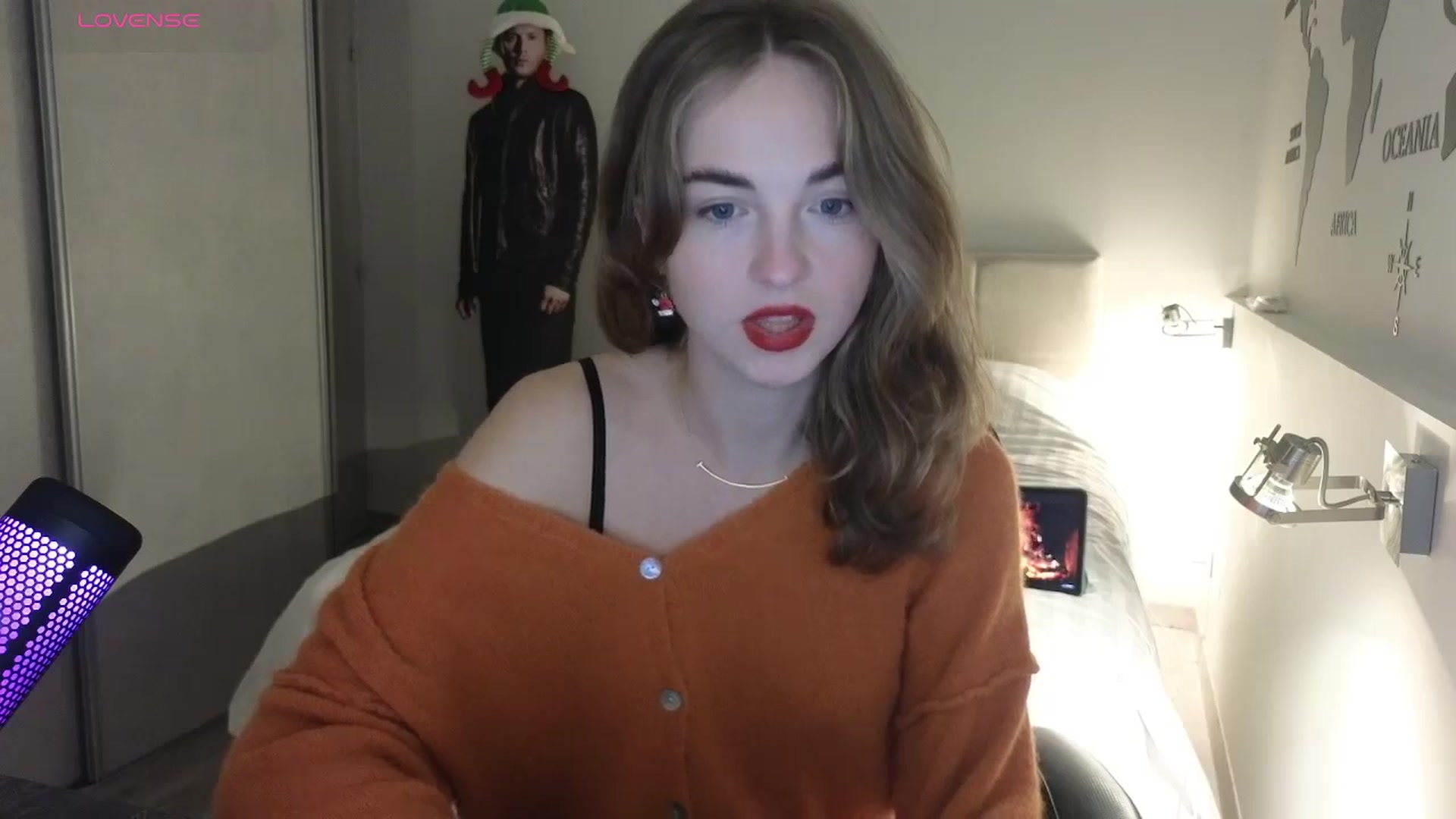 Gallery image thumbnail from Aliannaa's myfreecams stream on, 12/16/2024, 21:39 image 3 of 20