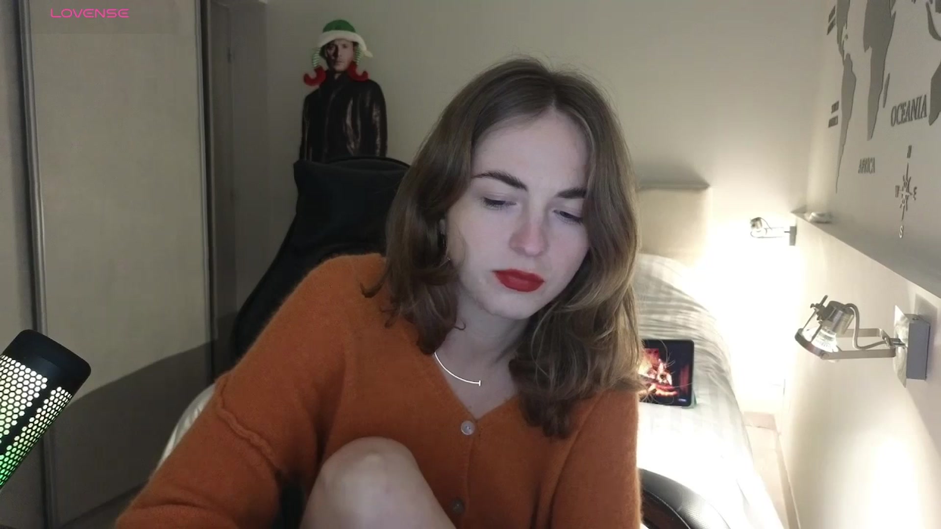 Gallery image thumbnail from Aliannaa's myfreecams stream on, 12/16/2024, 21:39 image 17 of 20