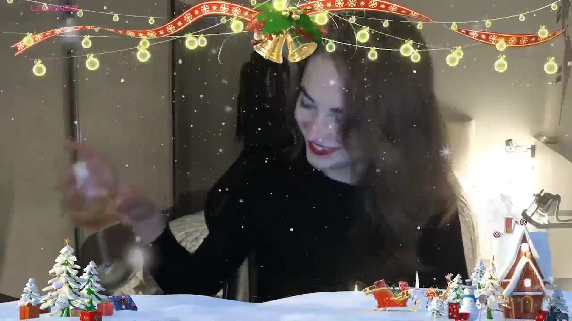 Gallery image thumbnail from Aliannaa's myfreecams stream on, 01/01/2025, 21:15 image 14 of 20