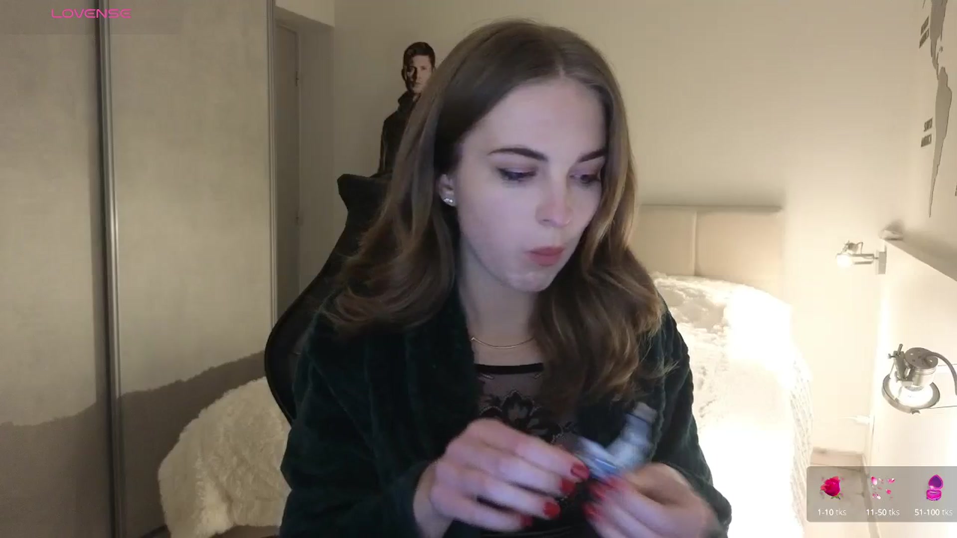 Gallery image thumbnail from Aliannaa's myfreecams stream on, 01/17/2025, 21:52 image 17 of 20