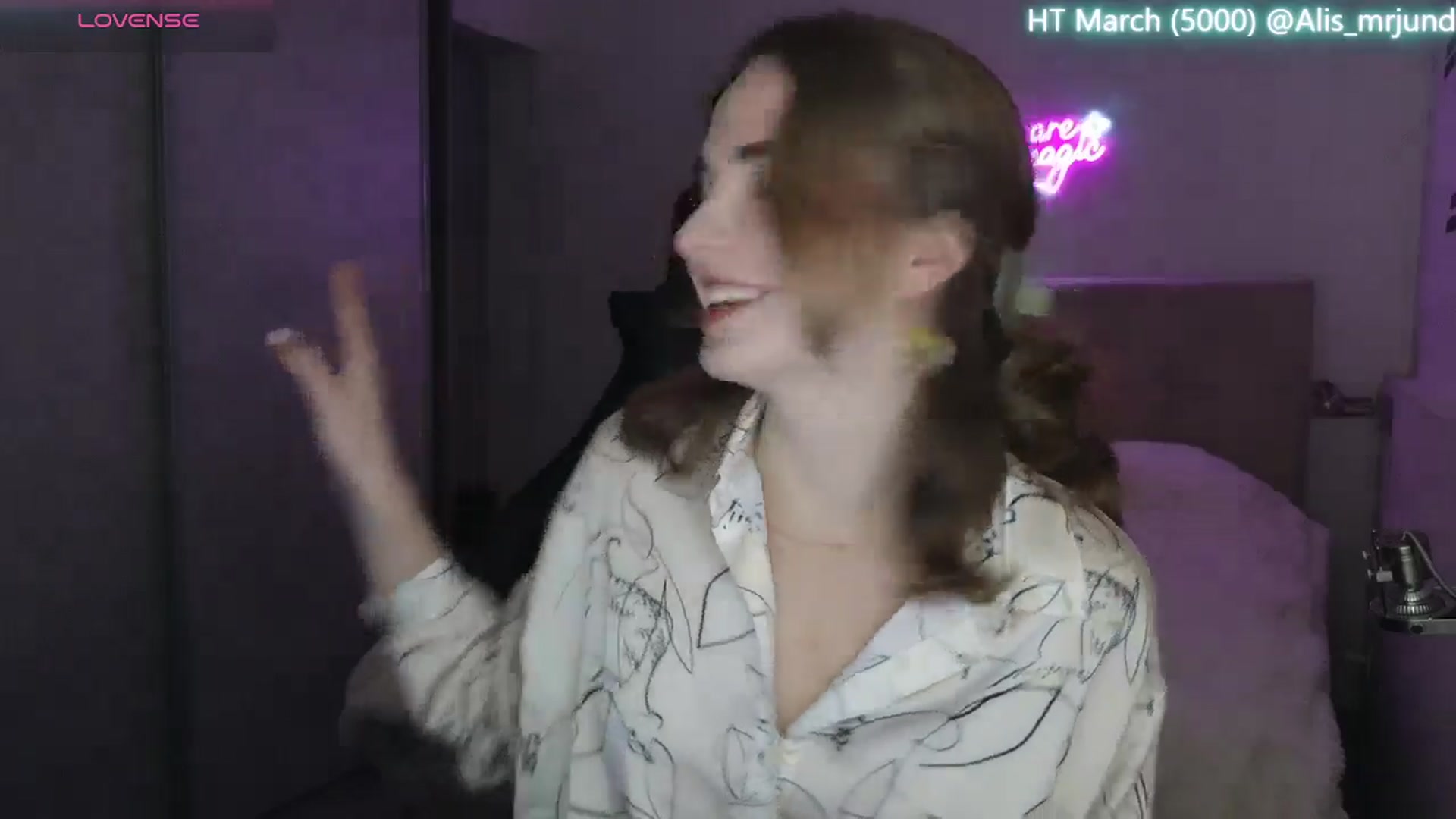 Gallery image thumbnail from Aliannaa's myfreecams stream on, 03/05/2025, 21:00 image 9 of 20