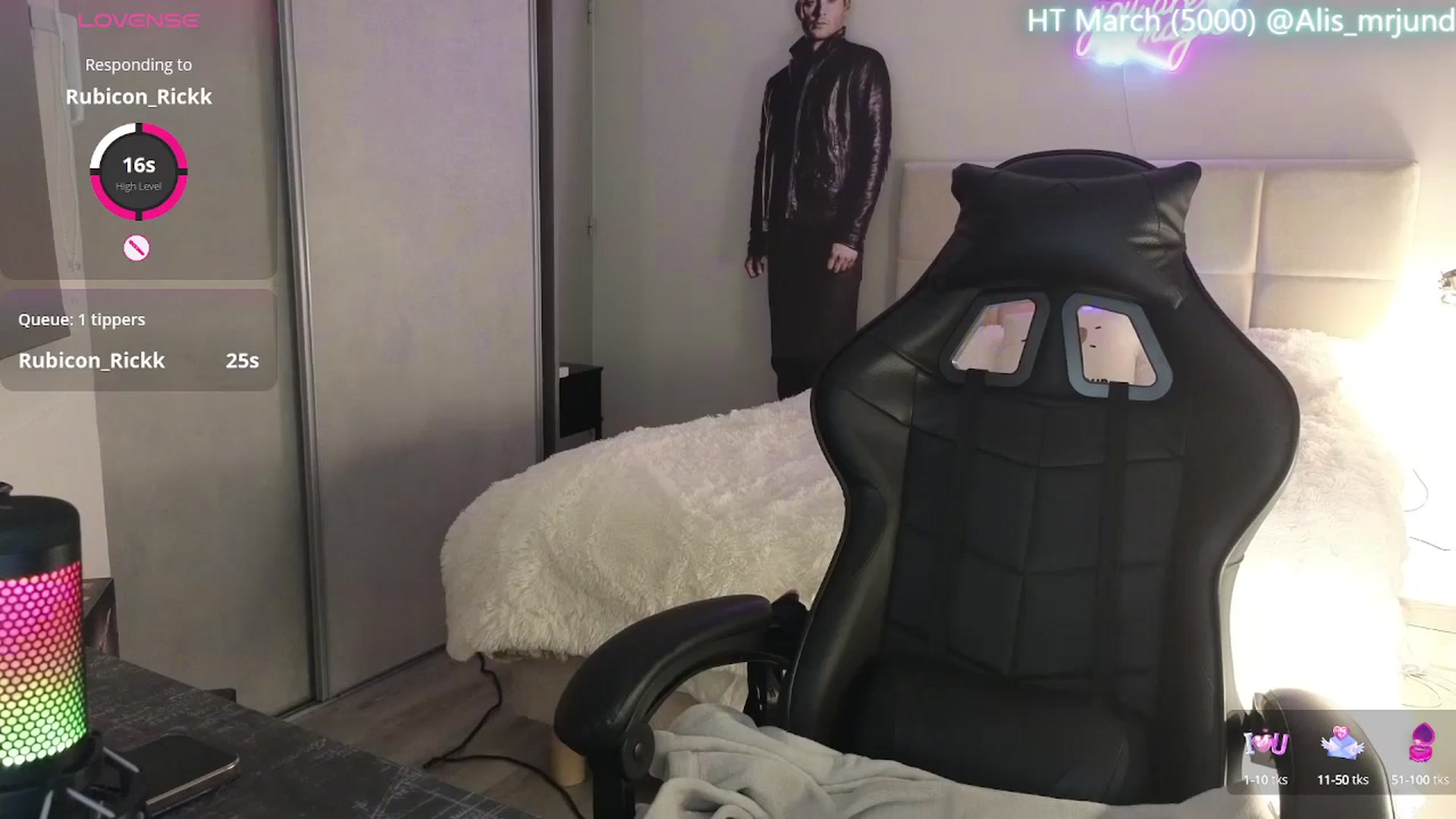 Gallery image thumbnail from Aliannaa's myfreecams stream on, 03/07/2025, 22:53 image 15 of 20
